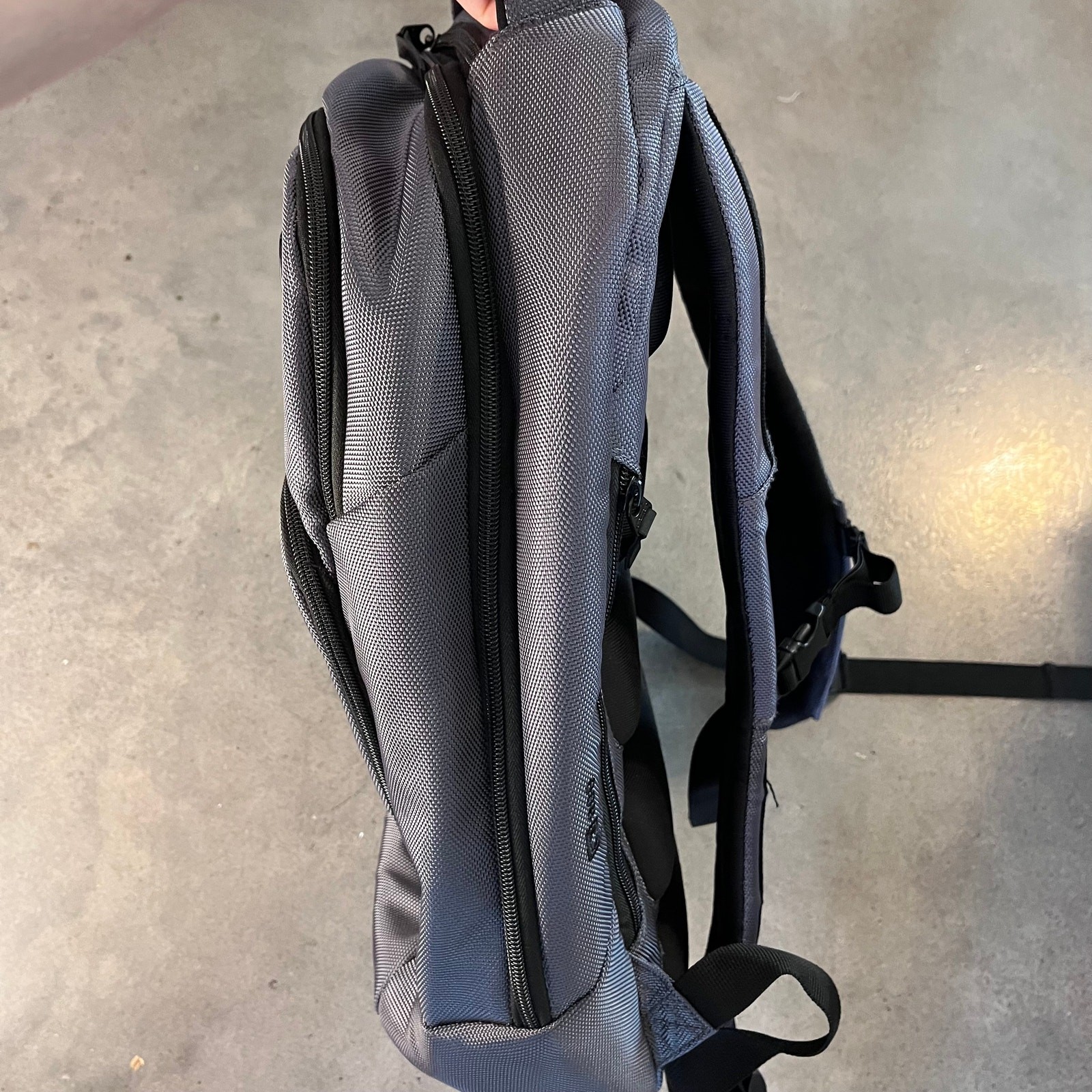 OGIO Metallic GRAY Ace Nomad Backpack fleece lined mens modern backpack NEW