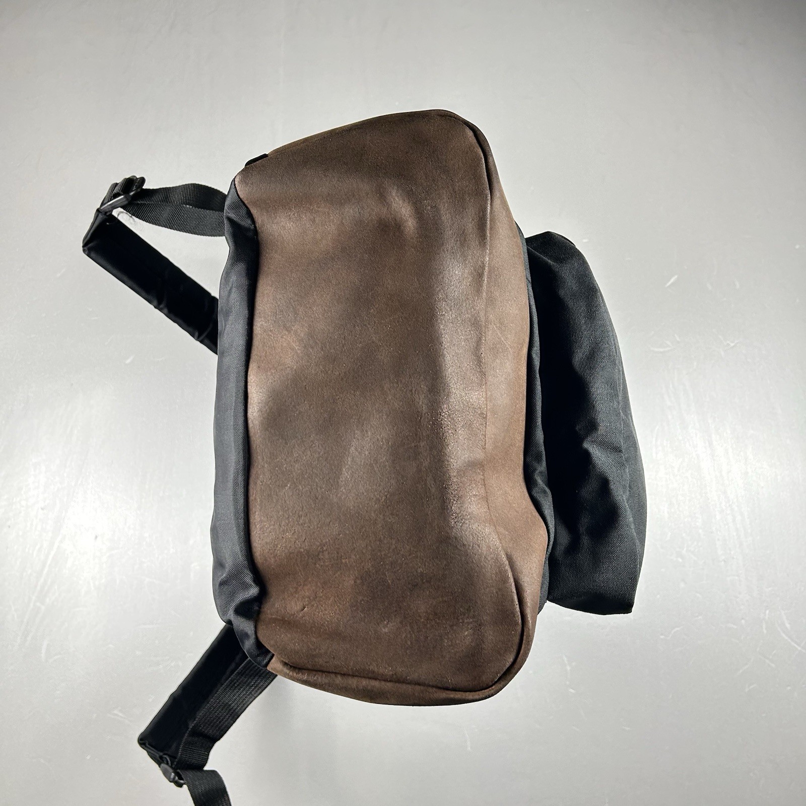 Jansport Backpack Black Suede Leather Bottom Cool Student Style 43-800 Vintage