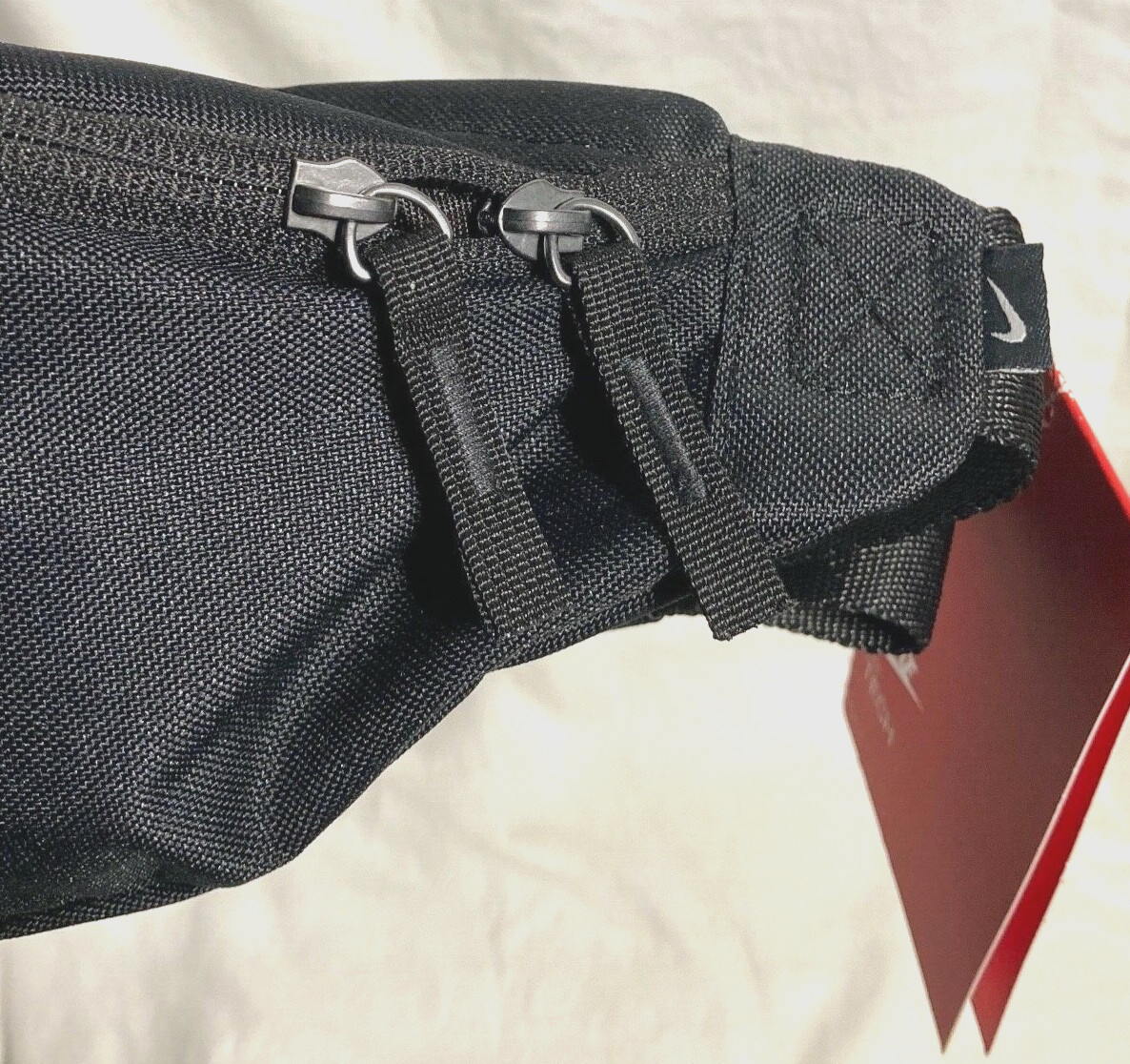 Nike Tech Hip Waist Lightweight 100% Polyester Logo Zip Narrow Bag Unisex Black