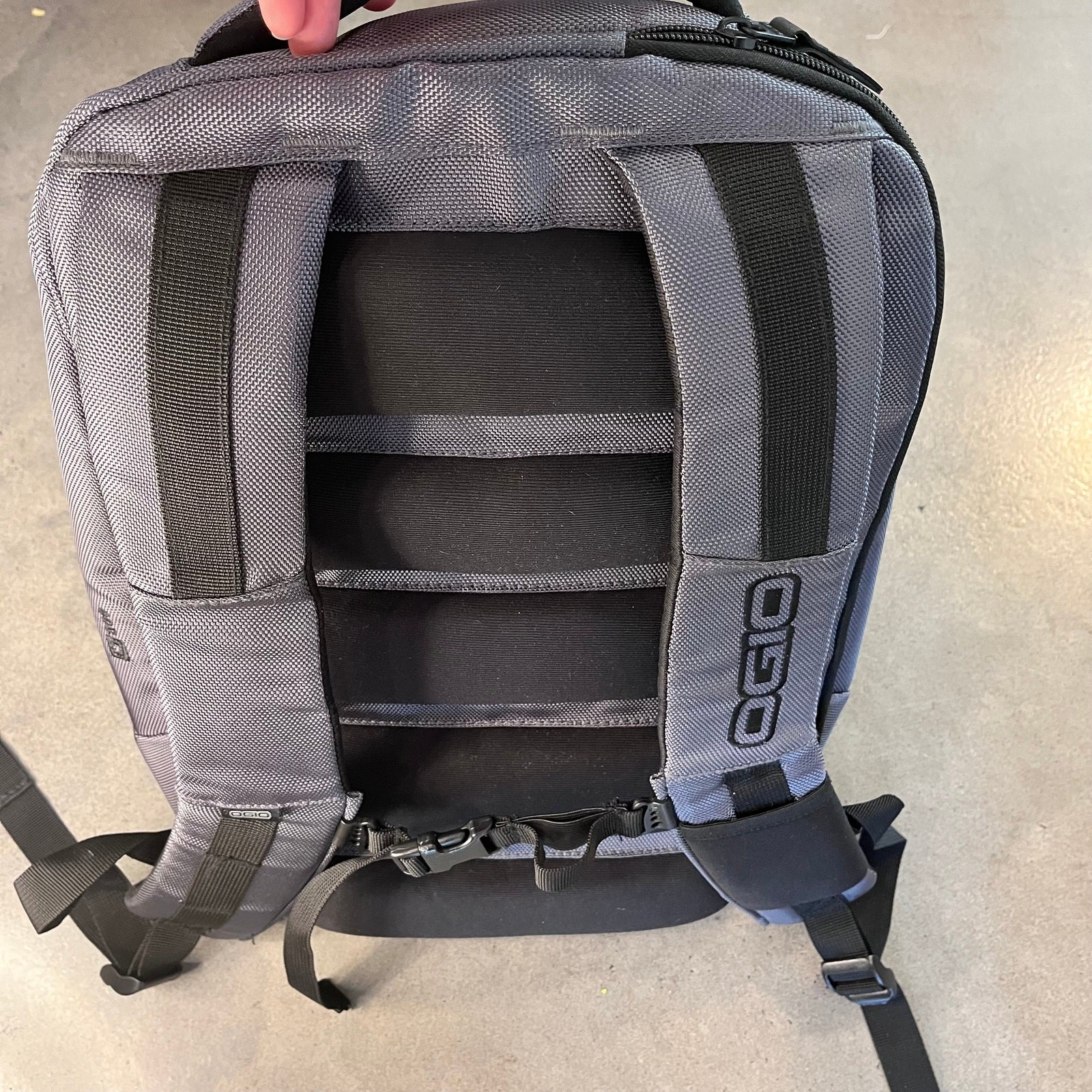 OGIO Metallic GRAY Ace Nomad Backpack fleece lined mens modern backpack NEW