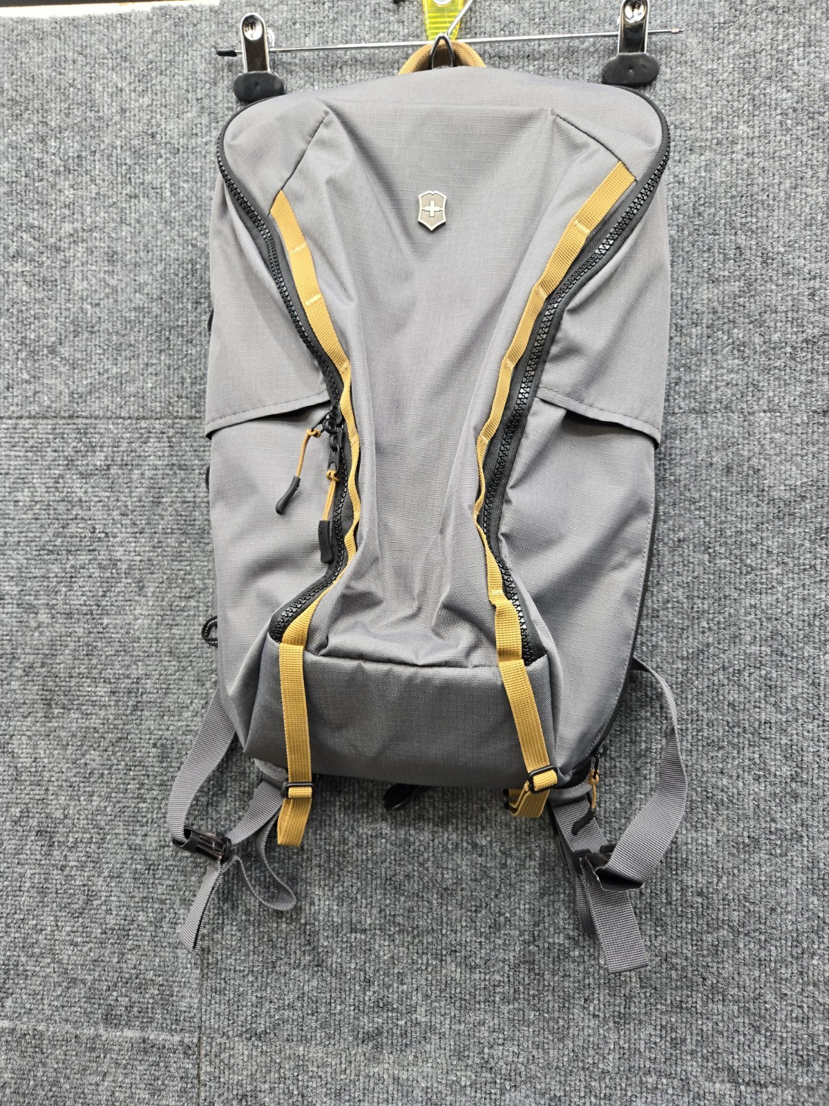 Victorinox Swiss Army Backpack Gray Compact Daypack Hiking Travel