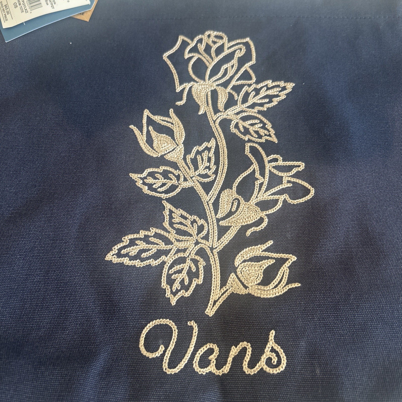 NWT VANS ANAHEIM TOTE REVERSIBLE Navy Blue White Handles Red Plaid Lining Floral