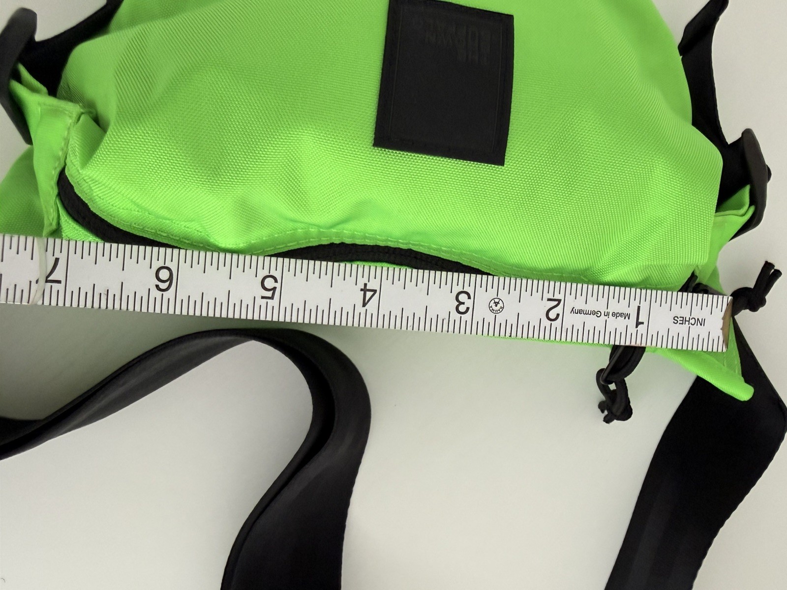The Brown Buffalo Conceal Waistpack Sling Ultra Neon Green Grid TBB Fanny Pack