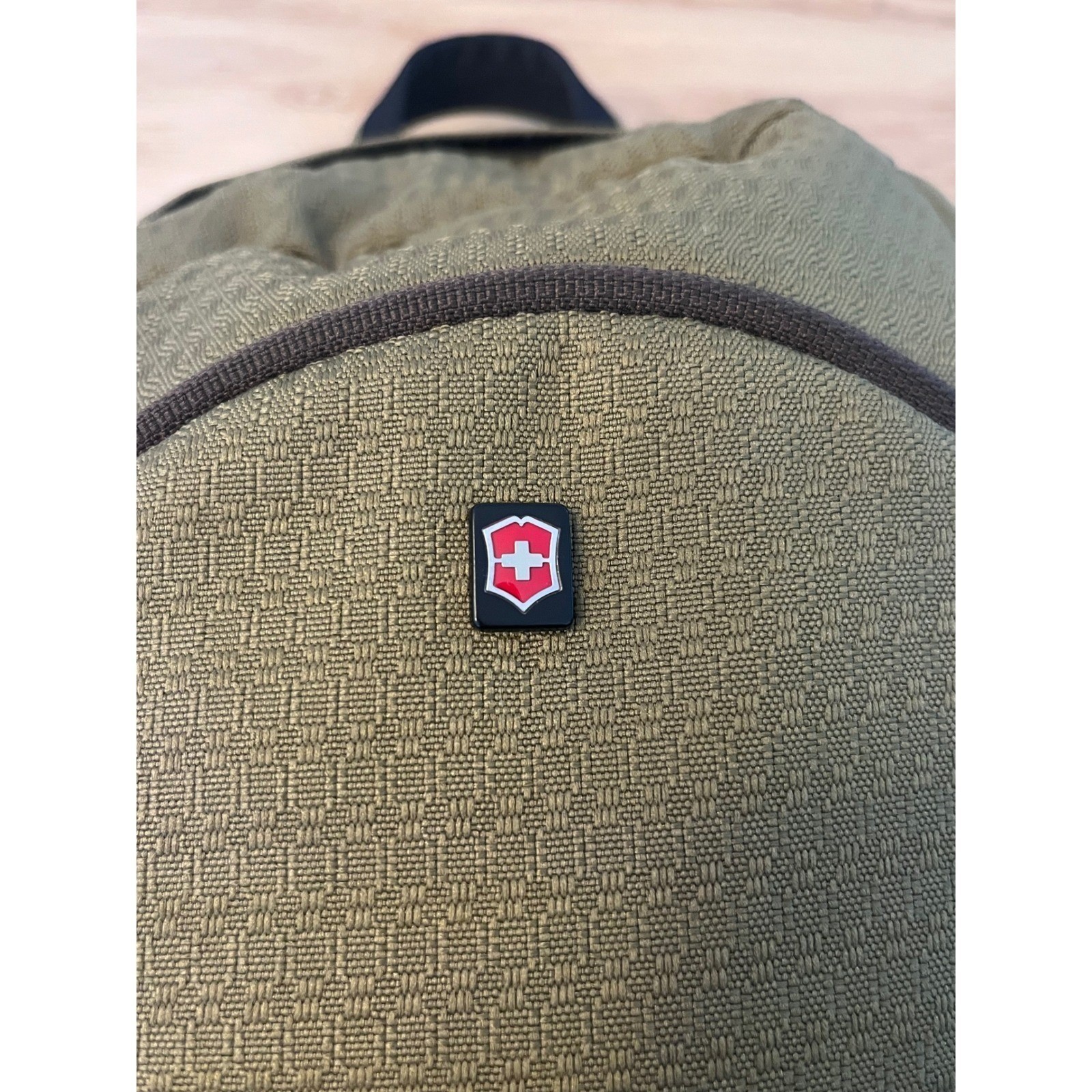 Victorinox Swiss Army Backpack Olive Green Black Compact Daypack Hiking Travel
