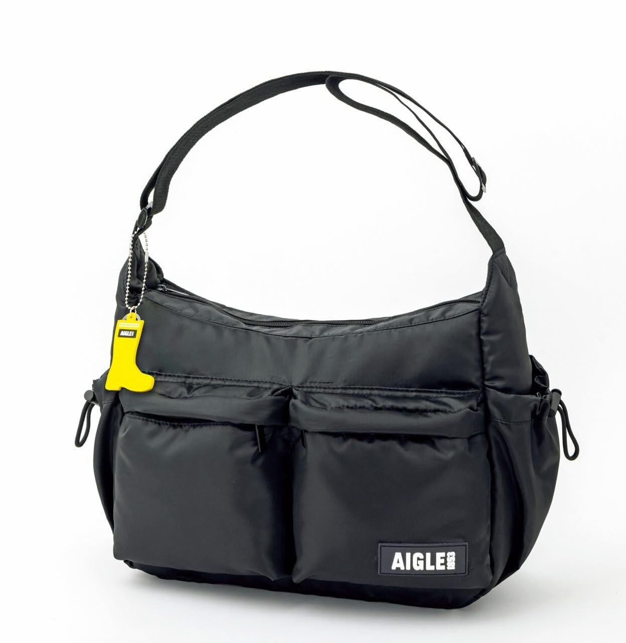 AIGLE TOWN Outdoor Shoulder Bag Book w/charm Black Japan 2025 New