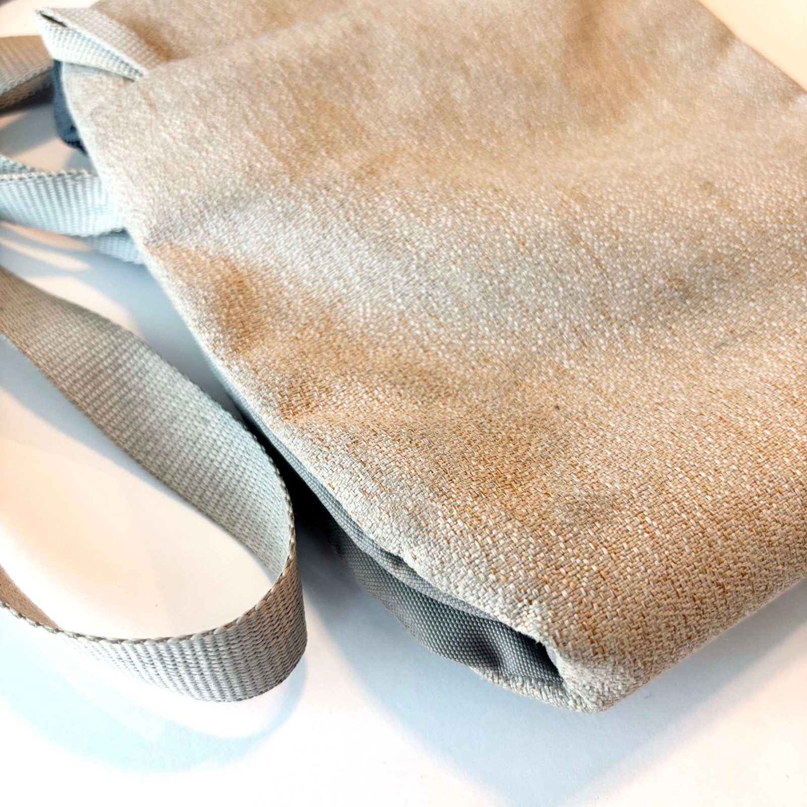 Bellroy City Pouch Slim Sling Everyday Travel Bag Khaki Tan Canvas Small EDC