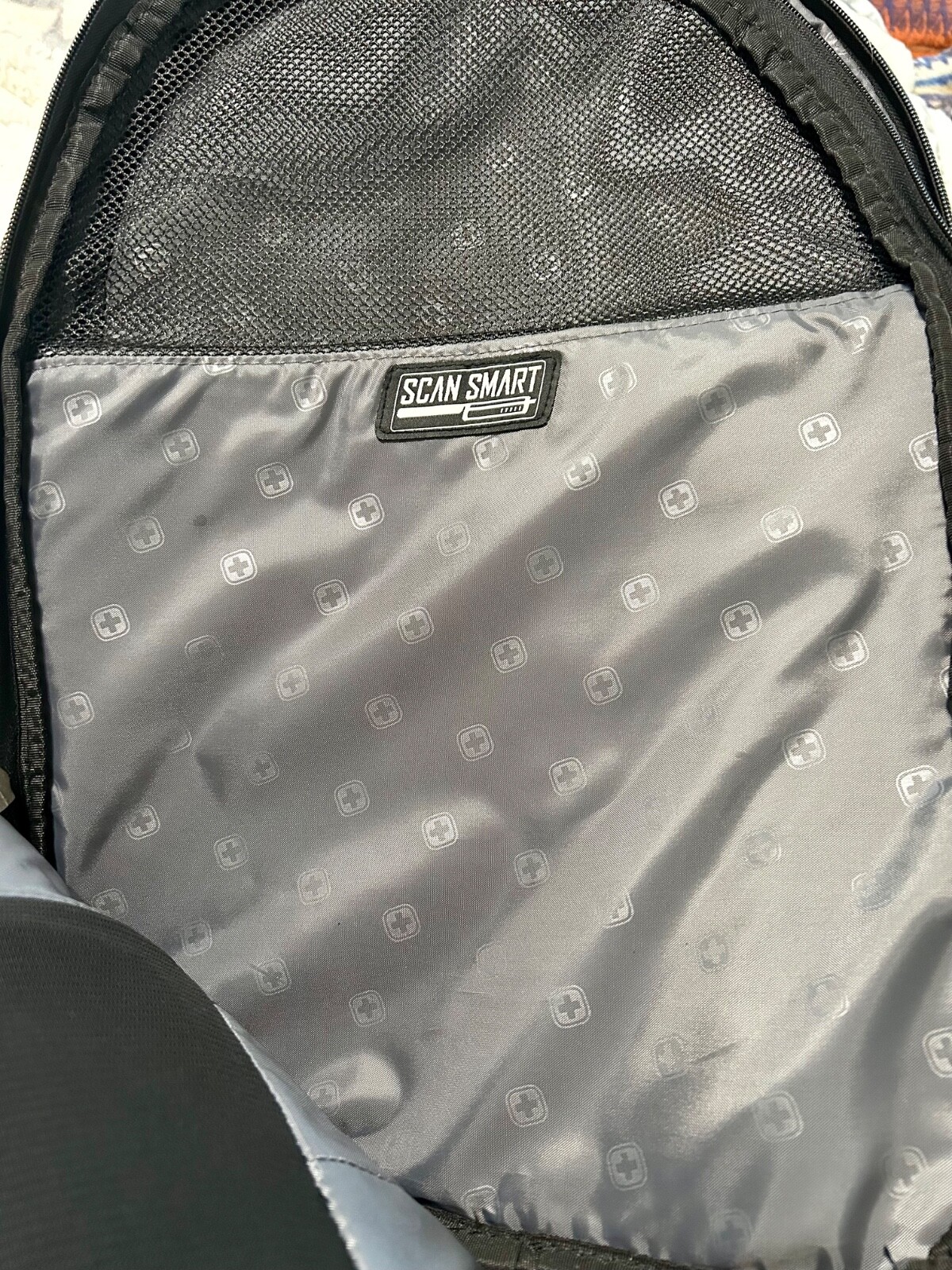 Swiss Gear Airflow ScanSmart Backpack Black Travel Laptop Bag EUC