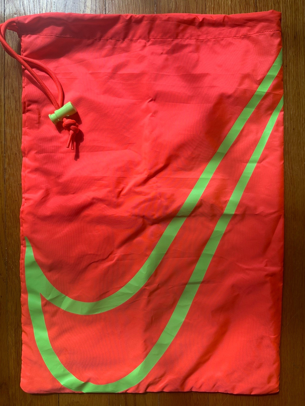 NIKE TRACK AND FIELD DRAWSTRING SHOE BAG ORANGE SIZE 11.5″x 16.5″ NEW