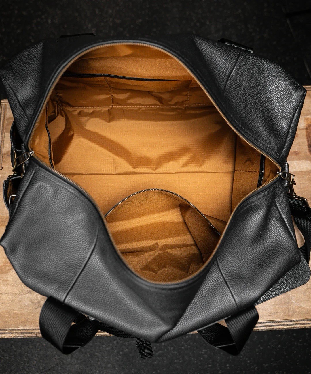 KNKG HERITAGE LEATHER DUFFEL MEDIUM 46L