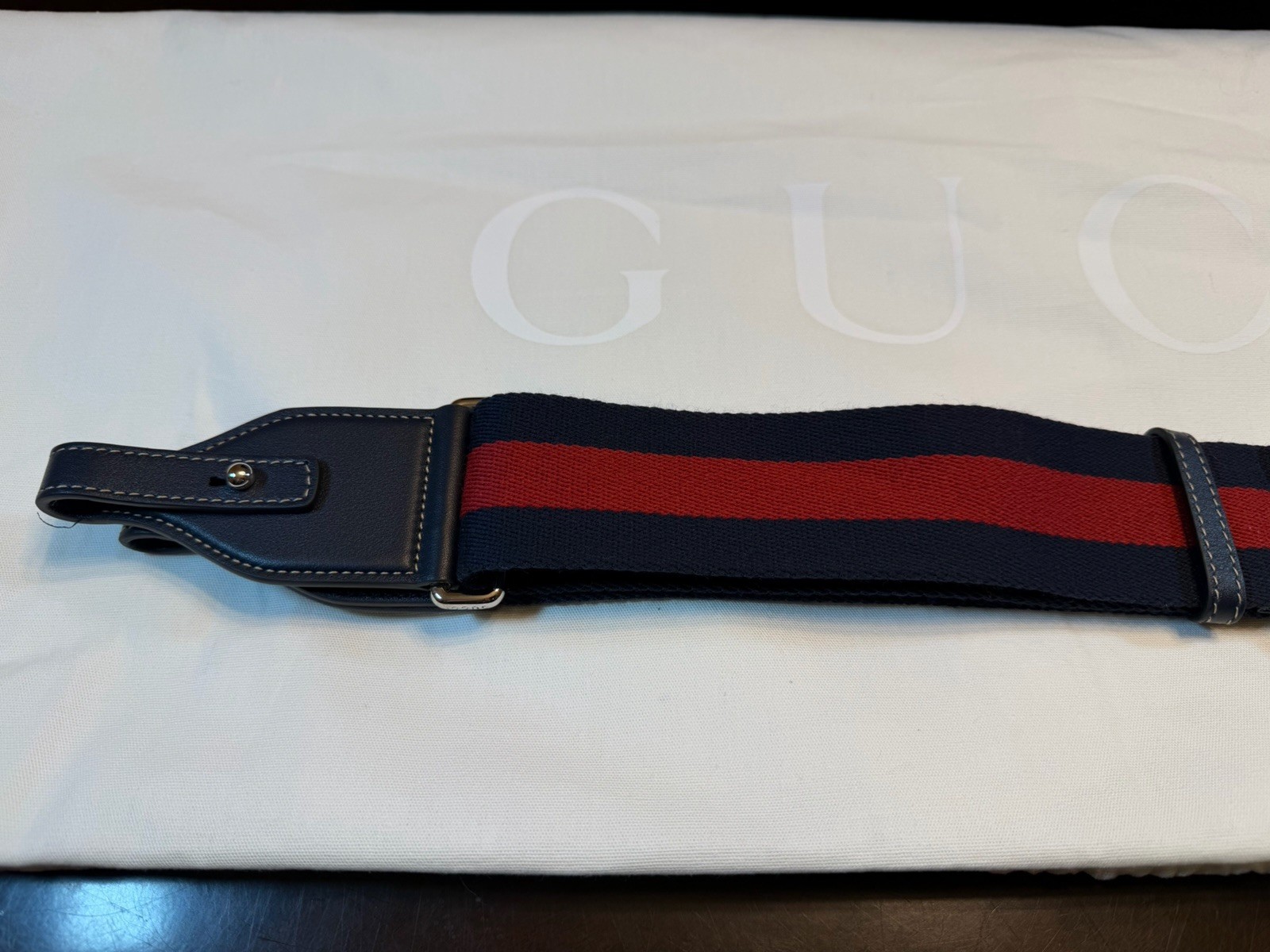 New Authentic Gucci Crest Logo Navy Canvas Duffle Bag Large