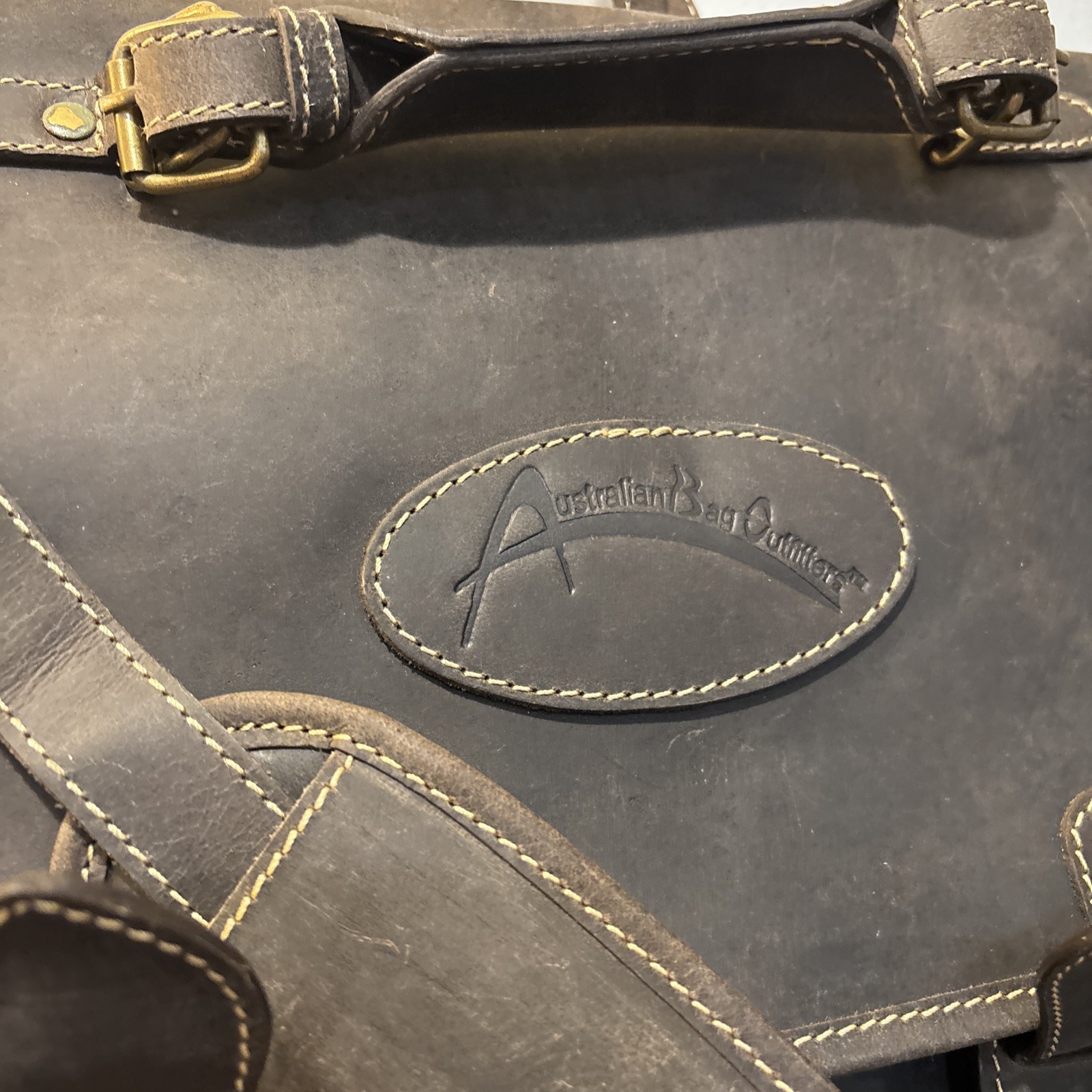 VTG Australian Bag Outfitter Brown Suede Messenger Bag Buckles Sturdy Strap