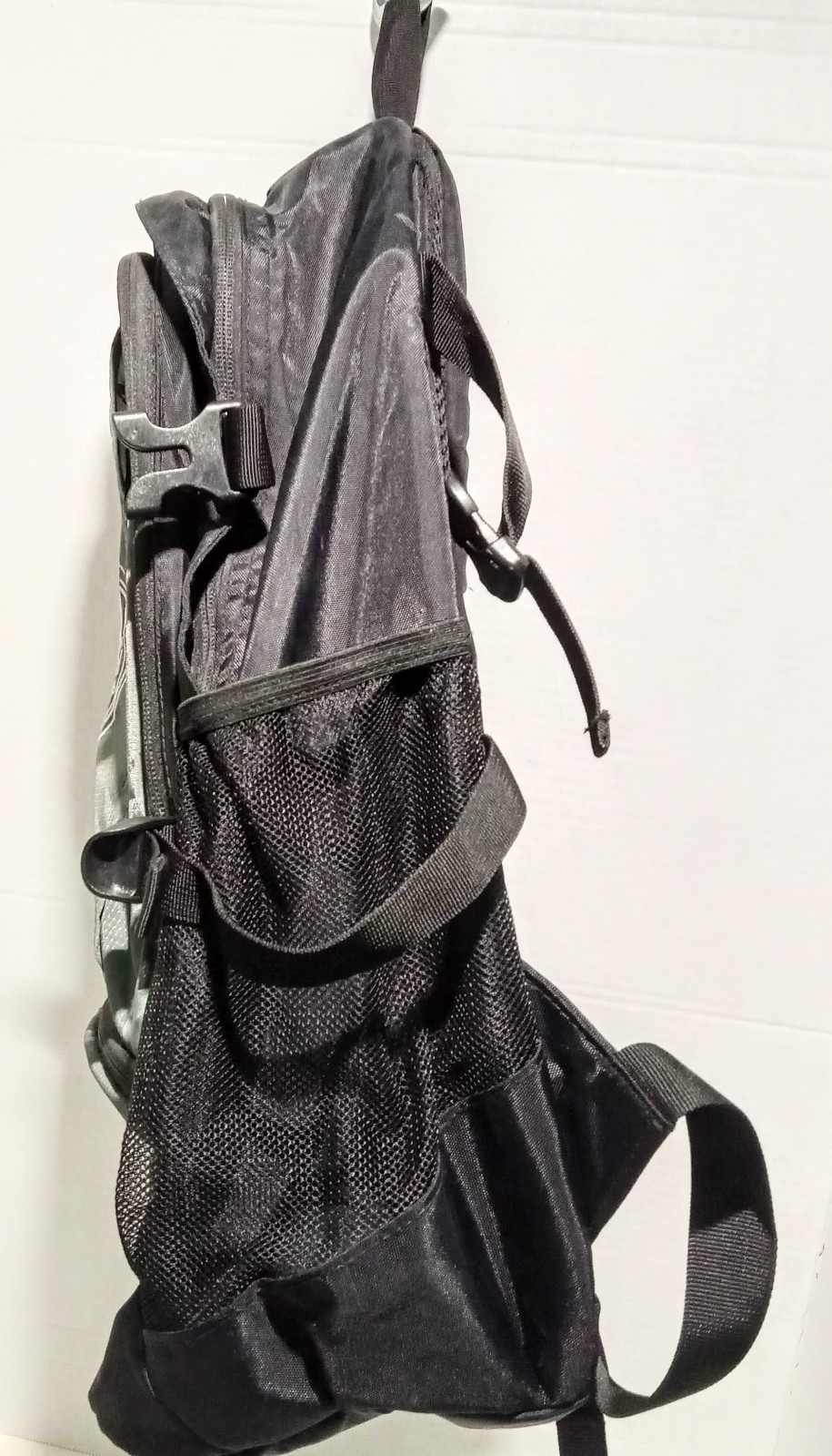 Gym Bag-Back Pack-Unity Athletics-Padded Shoulder Straps-18in-pre-owned