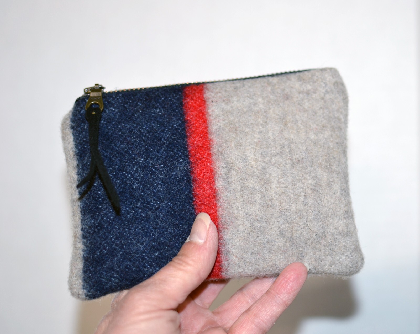 Zipper Zip Wallet made of Yellowstone National Park Wool blanket GrabnGo Camping