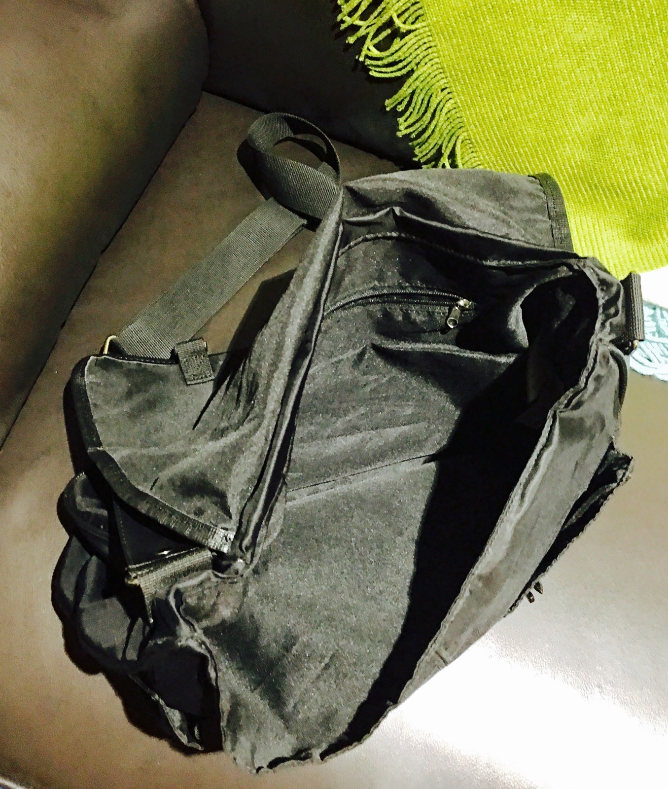 Black Medium soft carry-all shoulder, Crossbody bag. It’s a “ZARA”. Great Style!