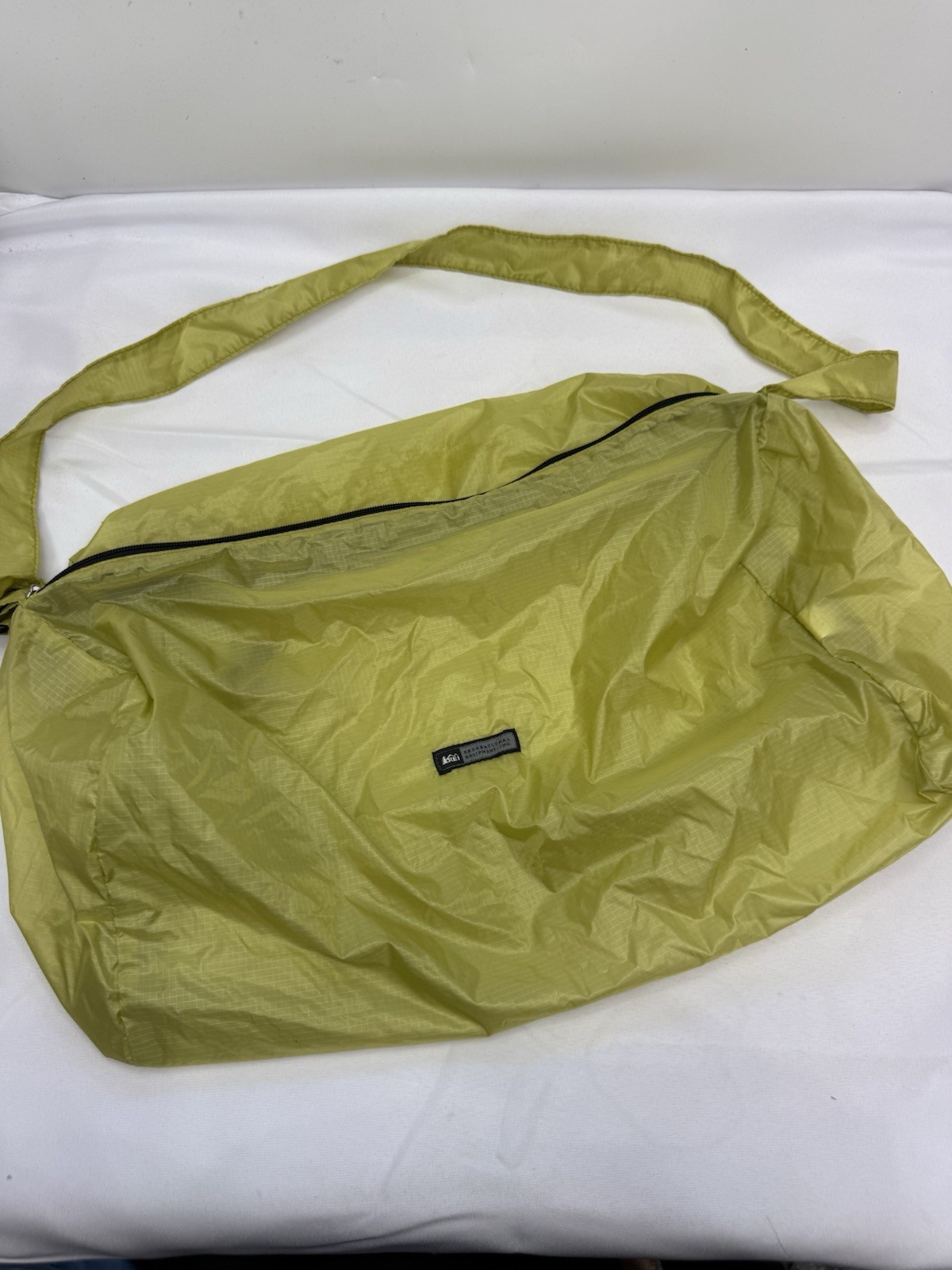 REI Packable Lightweight Nylon Tote Purse Bag Foldable Travel Weekend Green