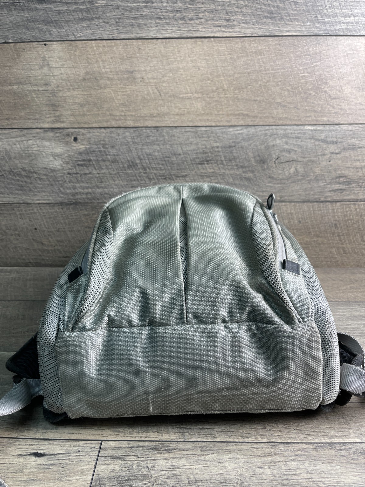 Tumi Backpack Computer Gray Zip Inner Pocket Laptop Sleeve Adjustable Shoulder