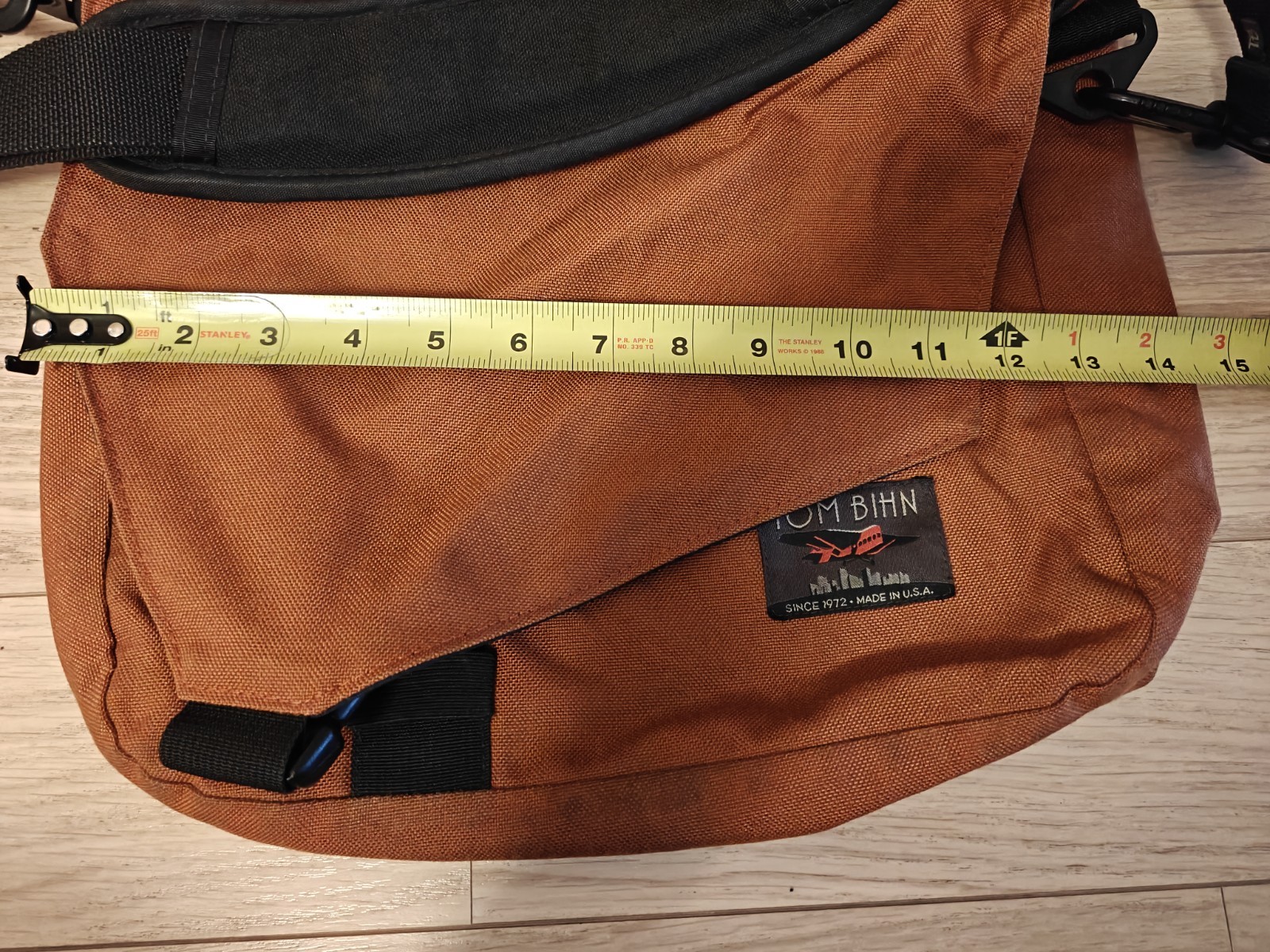 Tom Bihn Medium Cafe Makers Bag Crossbody Burnt Orange Absolute Strap Few Marks