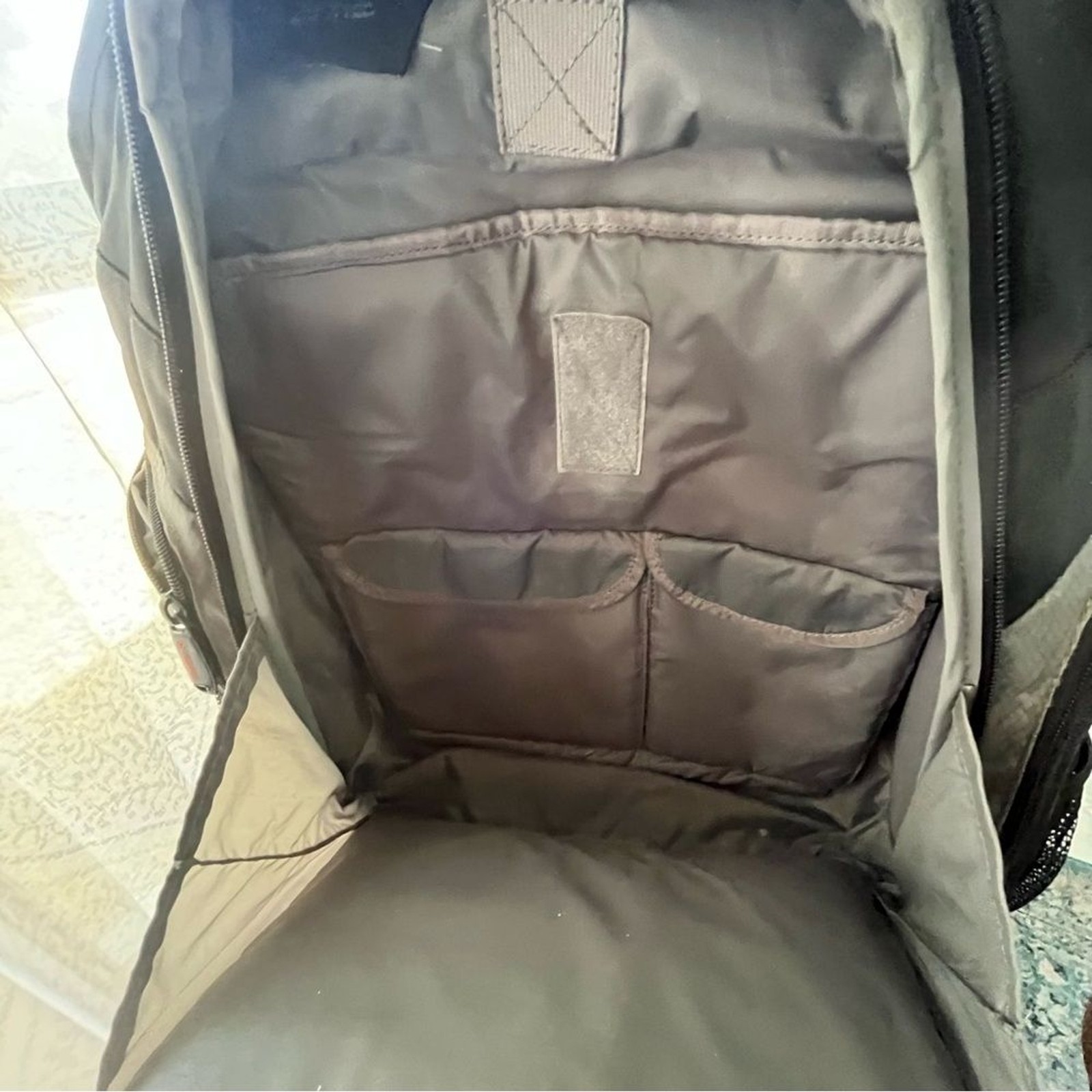 Samsonite Dual-Tone Men’s Backpack Large Laptop Bag Very Nice