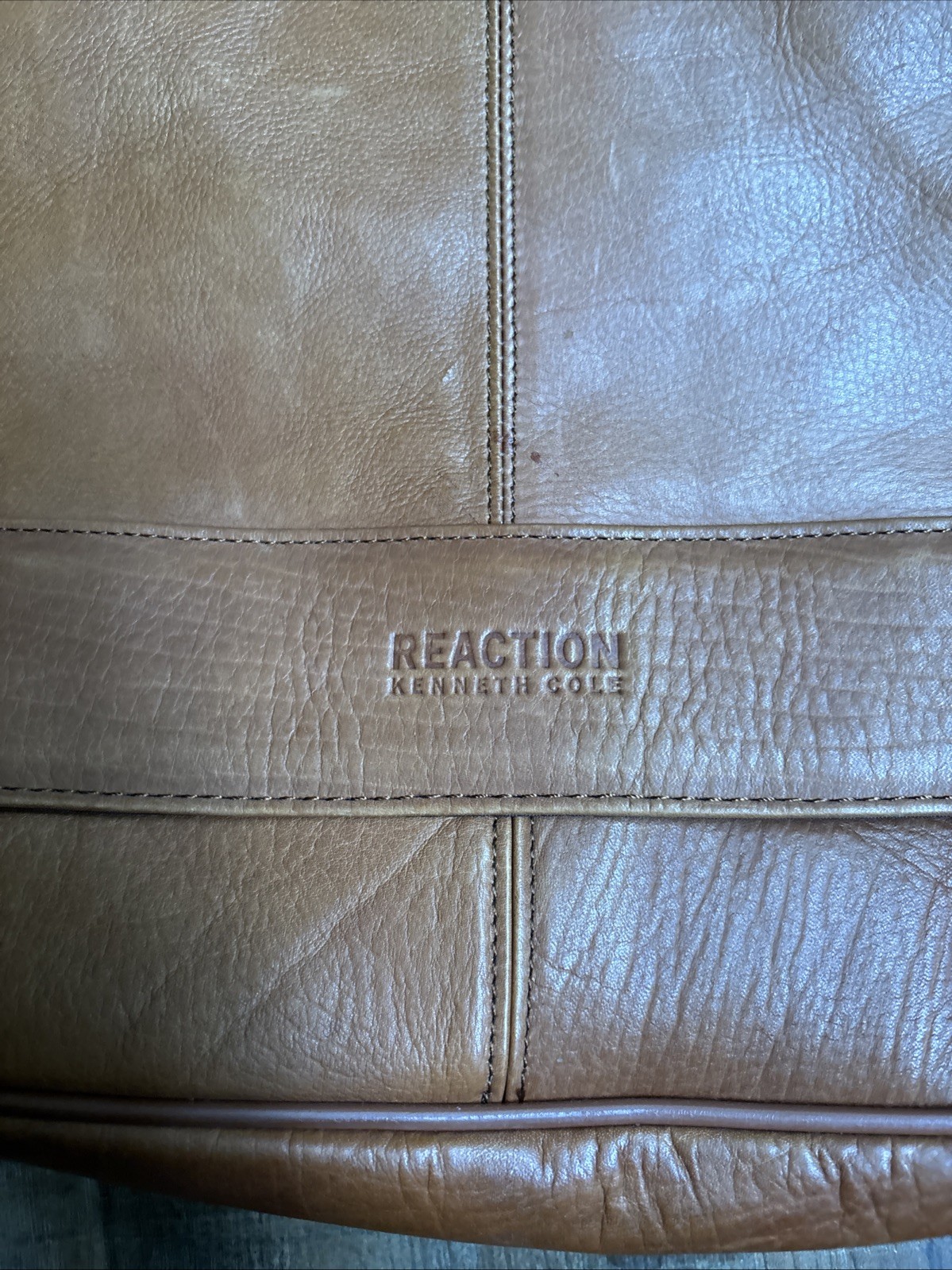 Kenneth Cole Reaction Messenger Bag Tan Magnetic Closure risky business leather