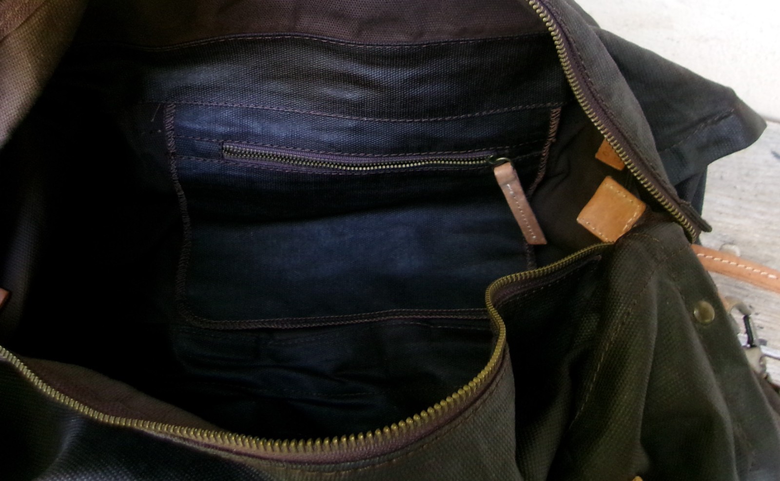 WILL Leather Goods Wax Coated Canvas Duffle Bag Leather Trim 10″ x 14″ x 19″
