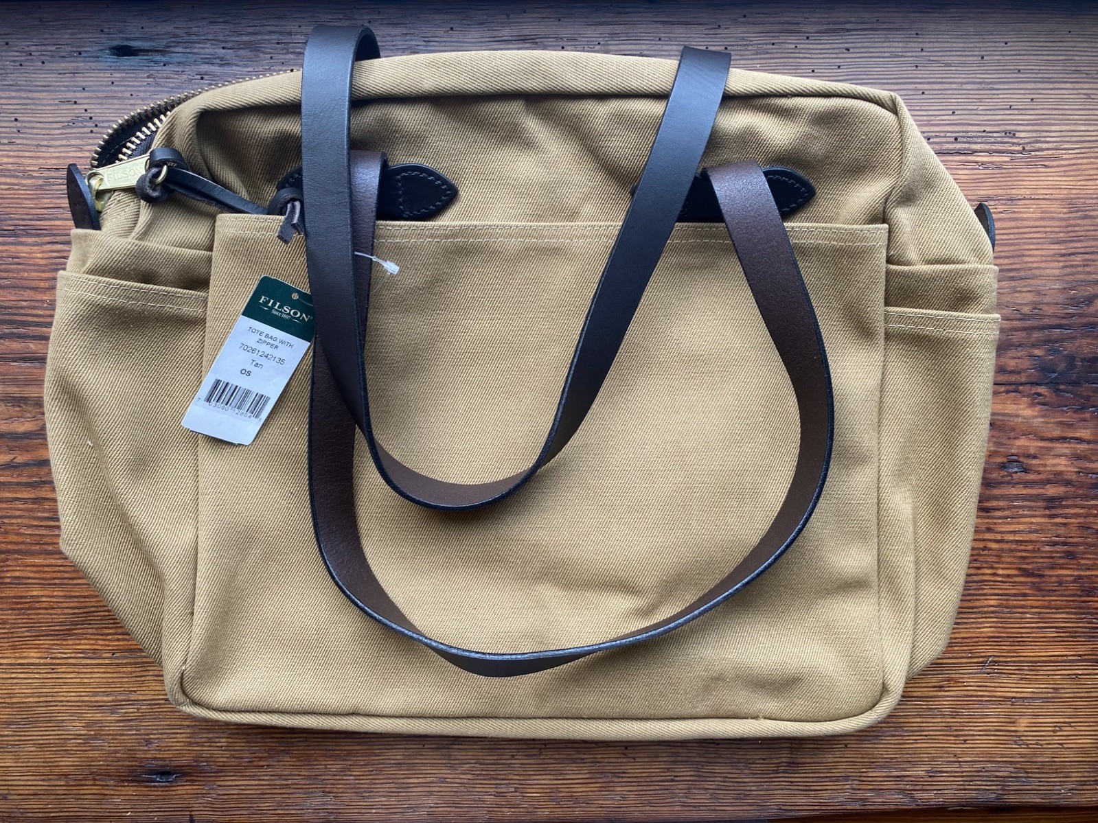 Filson Rugged Twill Tote Bag with Zipper and key strap, NWT, Free Shipping