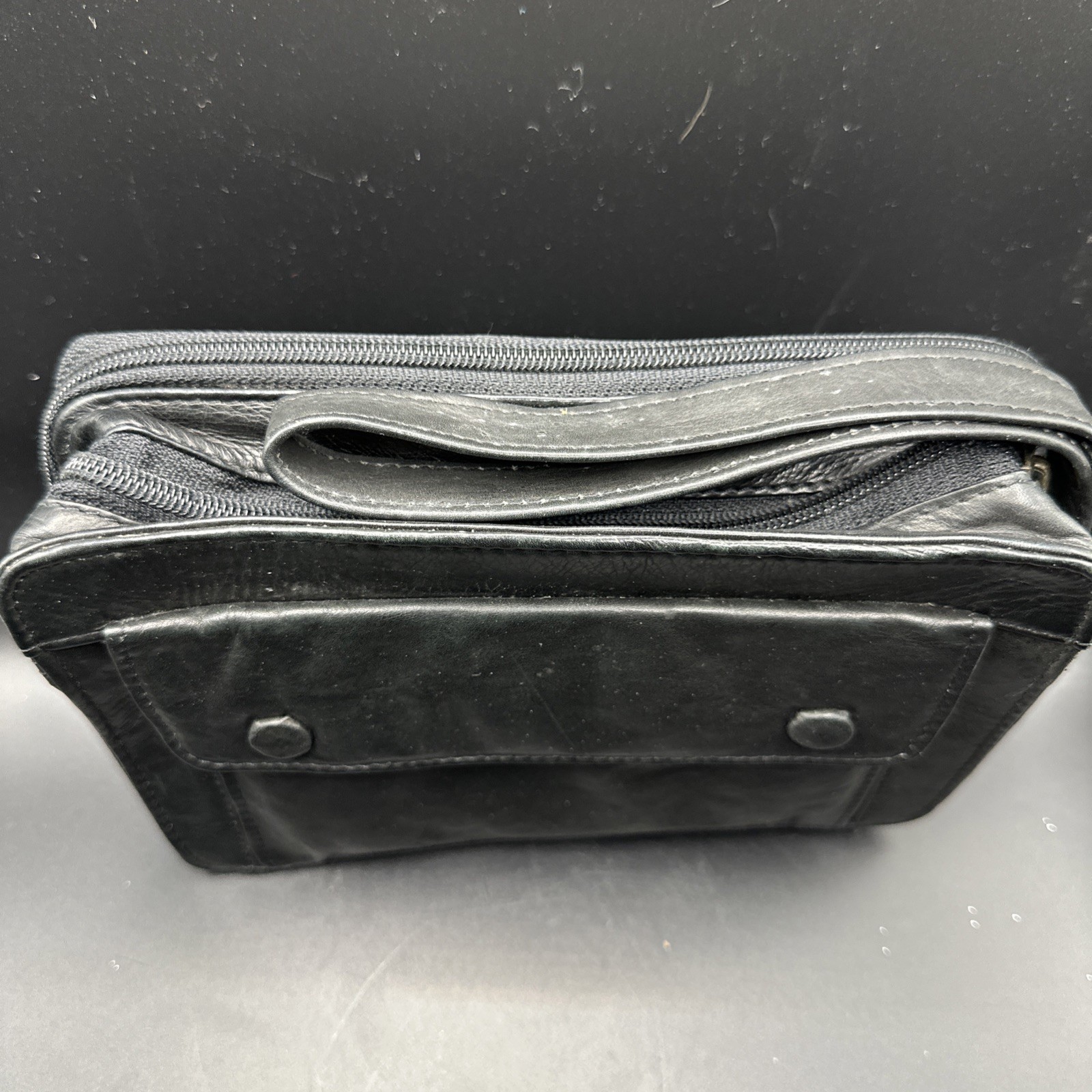 Vintage Wilson’s Leather Hand Strap Travel Bag Organizer Men’s or Women’s