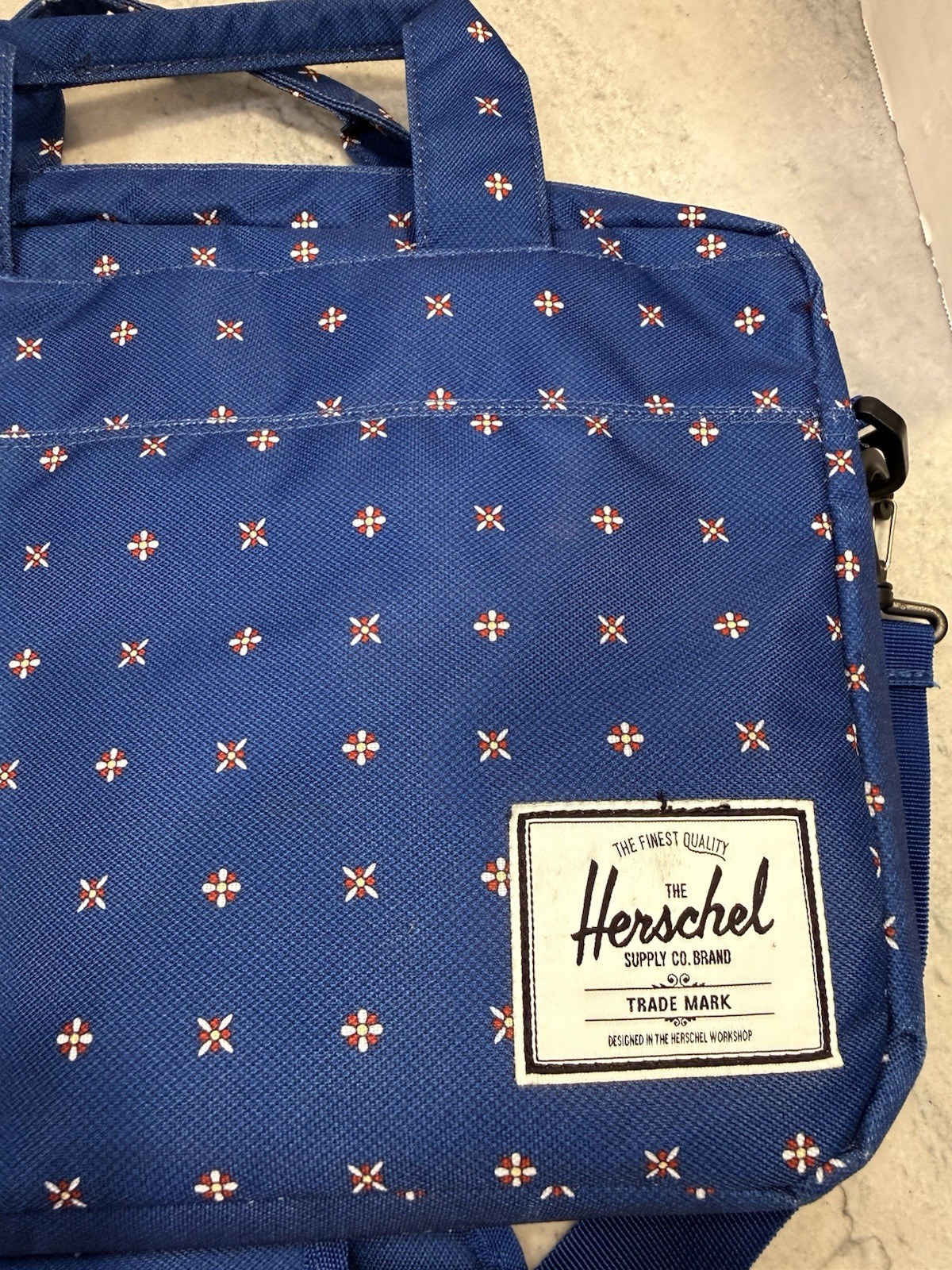 Herschel Blue Geometric Print Laptop Messenger Briefcase Shoulder Bag 15” NWOT