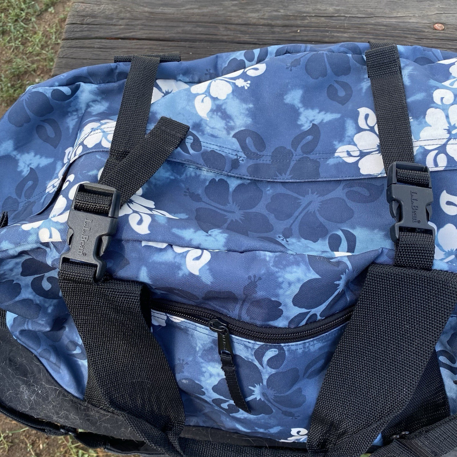 LL Bean Blue White Hibiscus Print Medium 35L Adventure Duffle Carry On Bag EUC