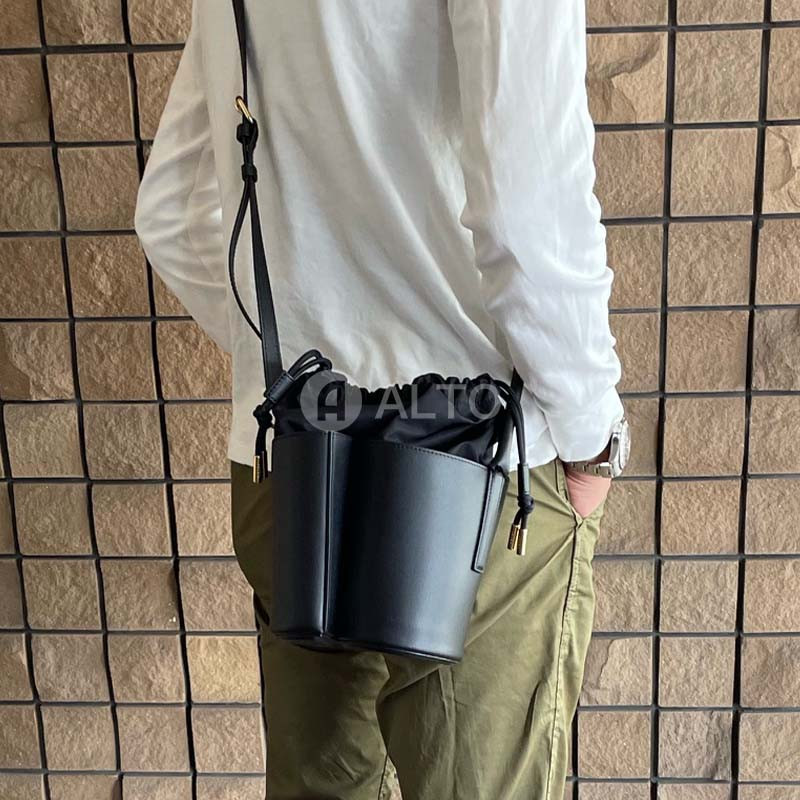 SACAI Leather S Basket Bag Shoulder Bag S096-02 001/Black unisex