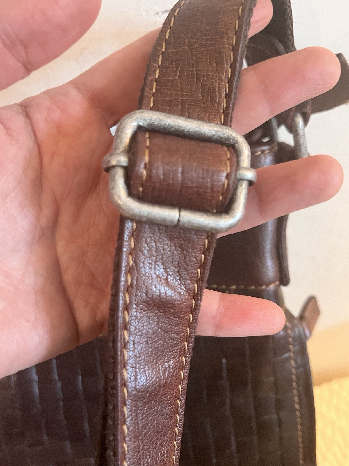 Jack Georges American Brand Buffalo Leather Voyager Crossbody Bag Brown