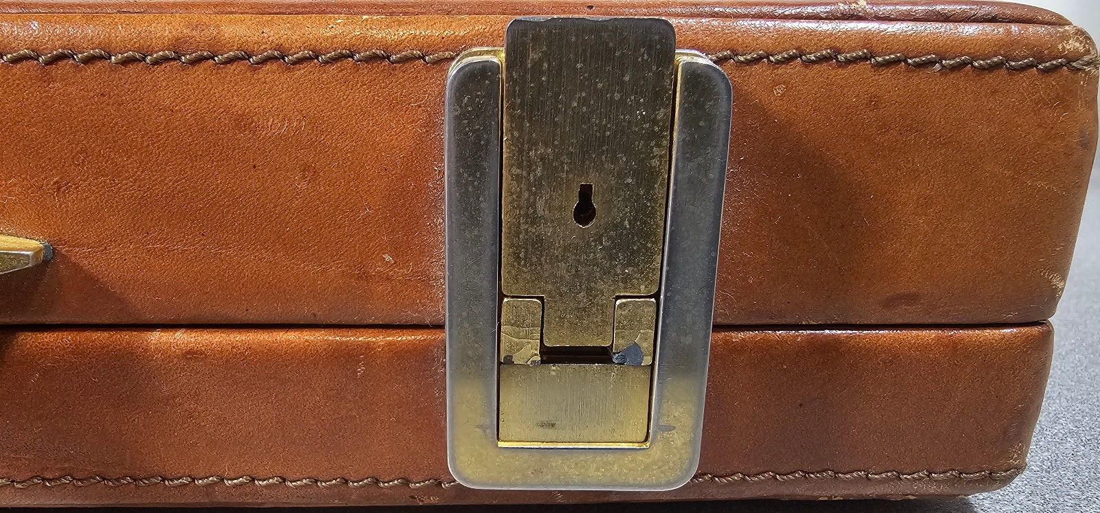 Stebco Leather Briefcase Spain FOR PARTS Latch Damage Strong Handle With Keys