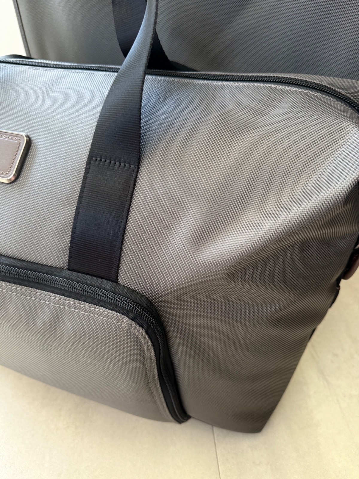 NEW Tumi Gen 4.3 Expandable SOFT TRAVEL Satchel Duffel Bag – CASTLEROCK GRAY