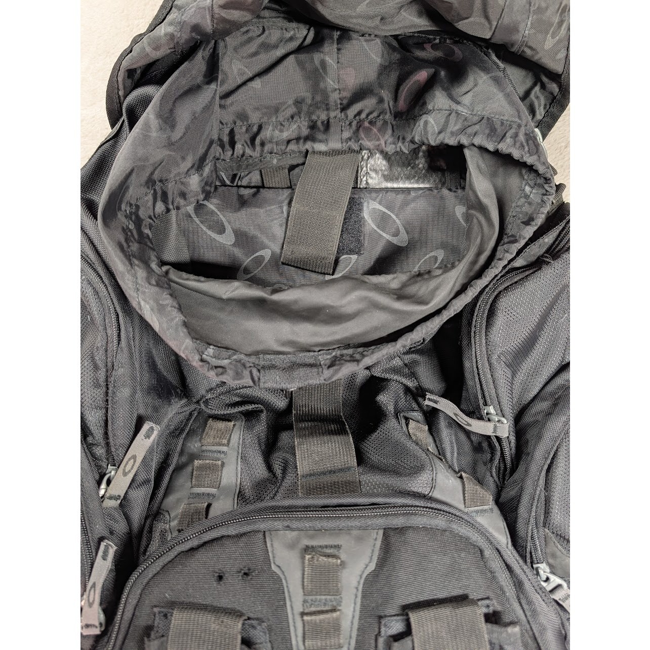 Oakley Tactical Field Gear AP Black Backpack w/ Waterproof Bag *Missing Buckle