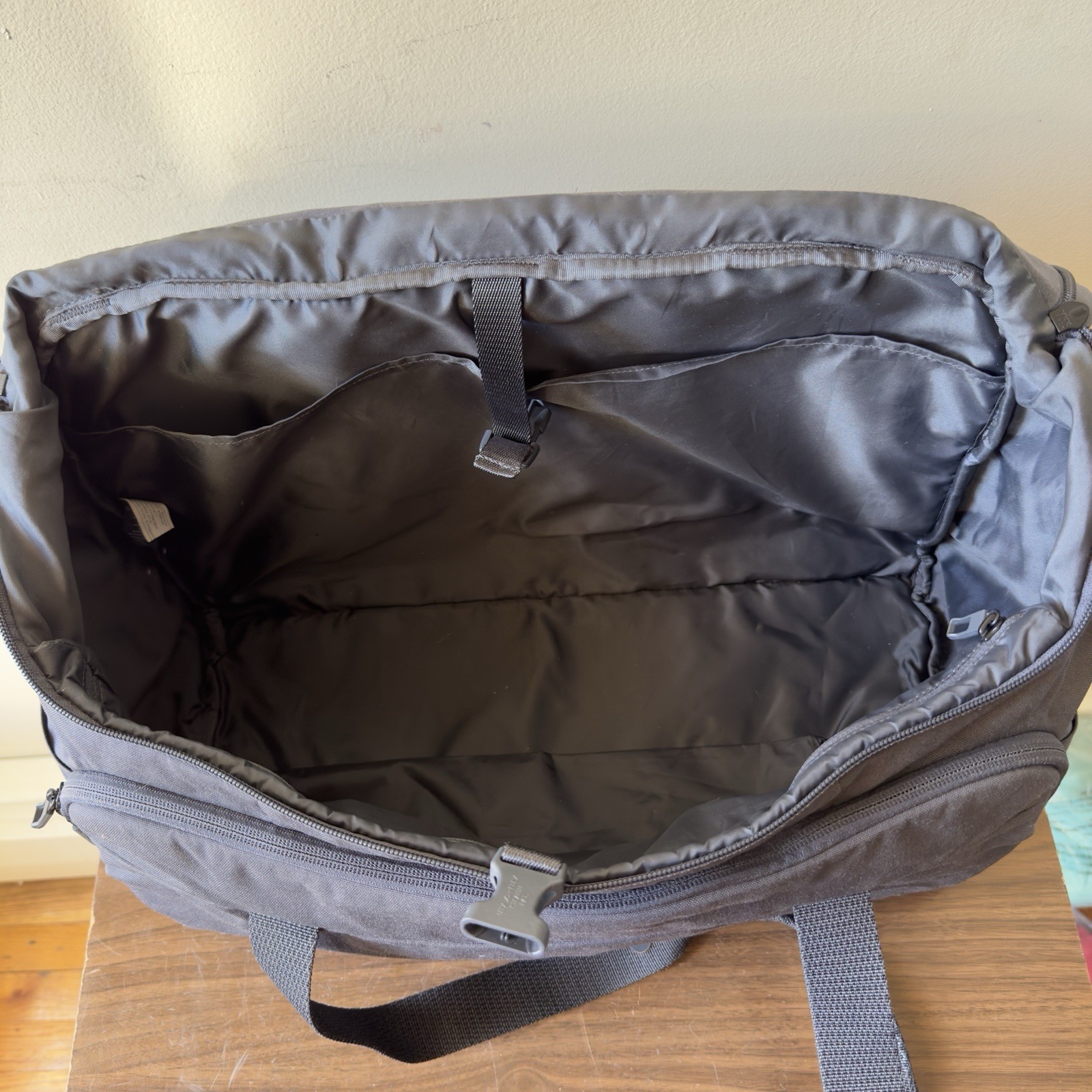 Lululemon Early Embark Duffel 27L Deep Coal Nylon Laptop Travel Gym Bag