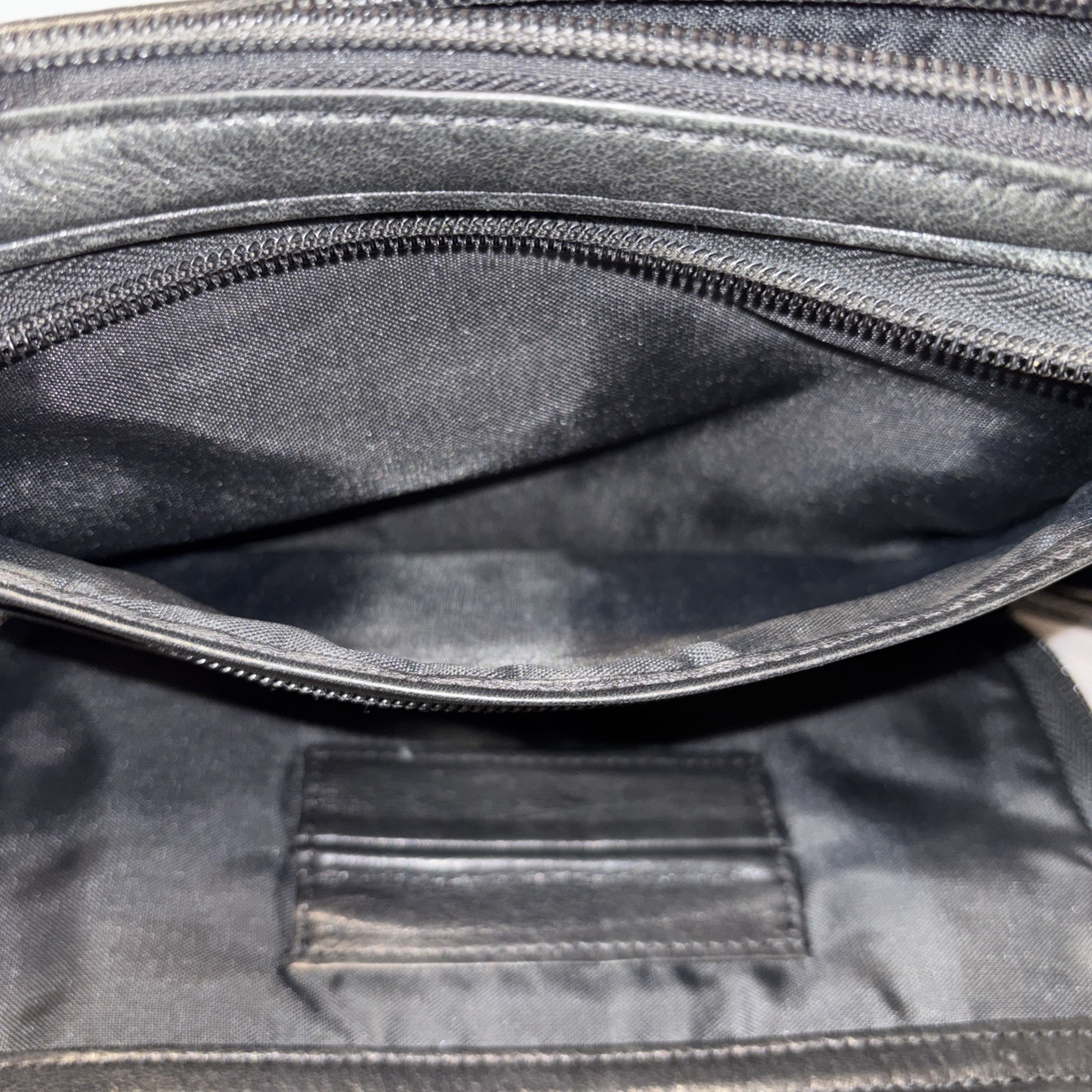 TUMI Second Bag Clutch Bag Leather Black Multi Pocket Japan W/ Charm Authentic