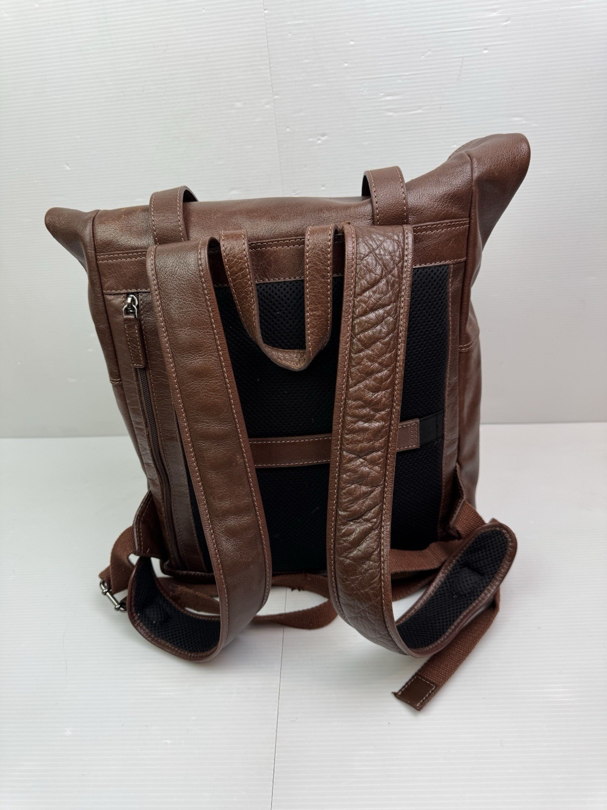 Genicci Cognac Jason Roll Top 15″ Laptop Unisex Leather Backpack READ FLAWS