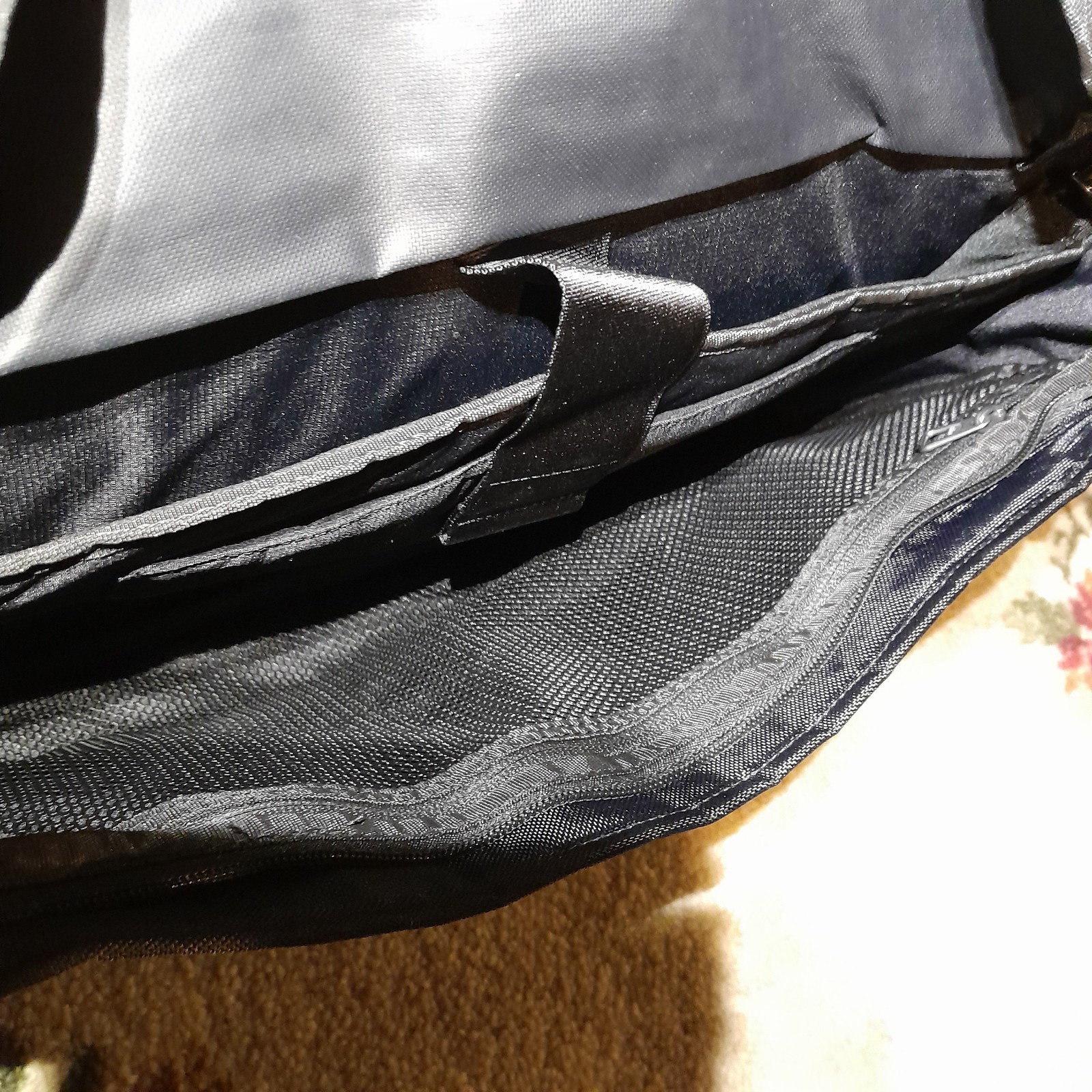 Nike X sportswear Eugene premium Black Messenger Bag With Strap READ DESCRIPTION