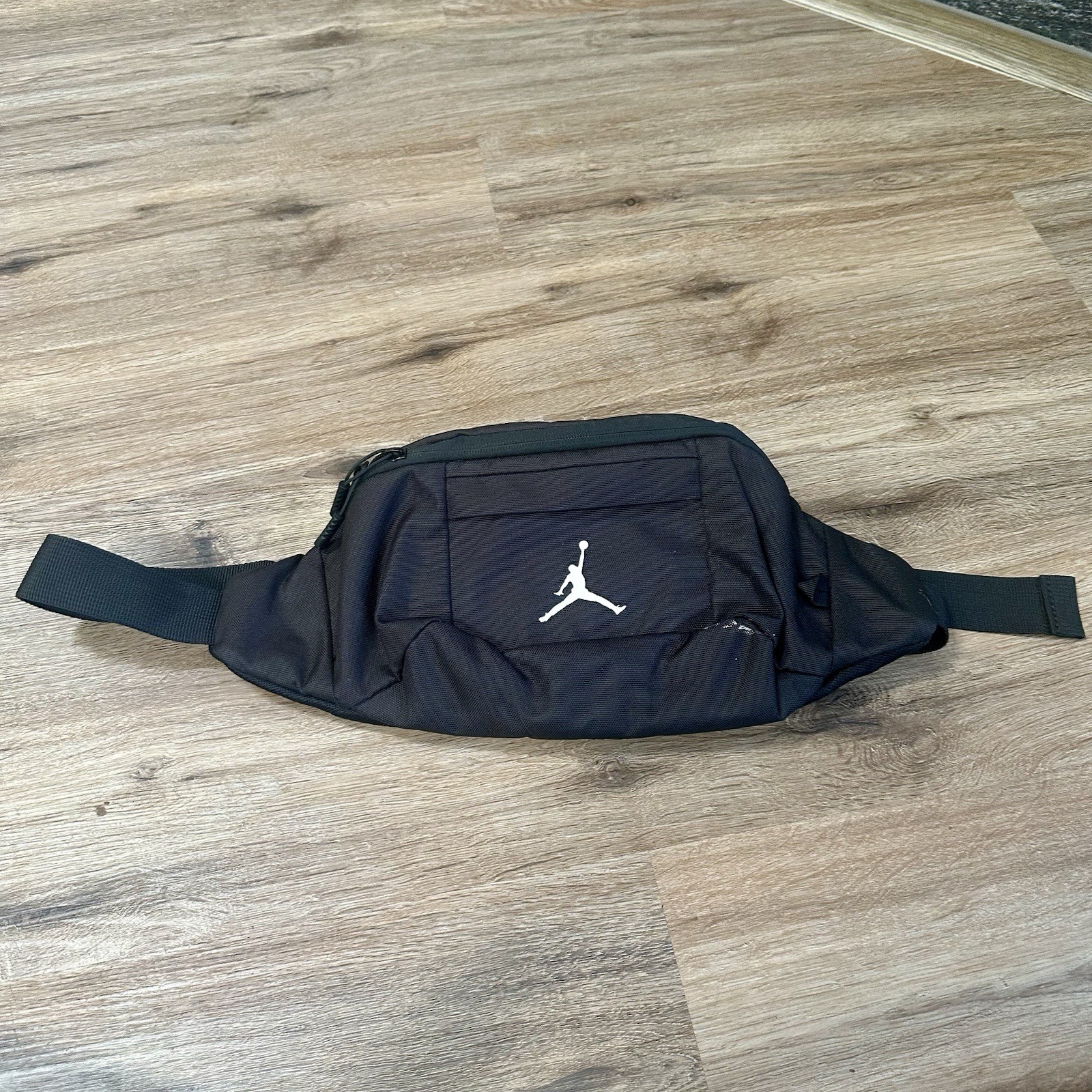 Nike Air Jordan Brand Fanny Pack Hip Waist Belt Black Bag Crossbody Unisex Adult