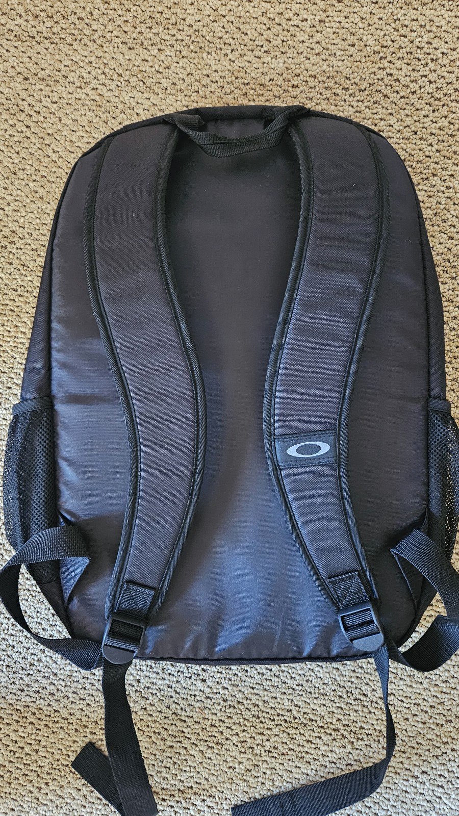 New Oakley Crestible Enduro 22L Backpack, Blackout 921055ODM with Knight Logo