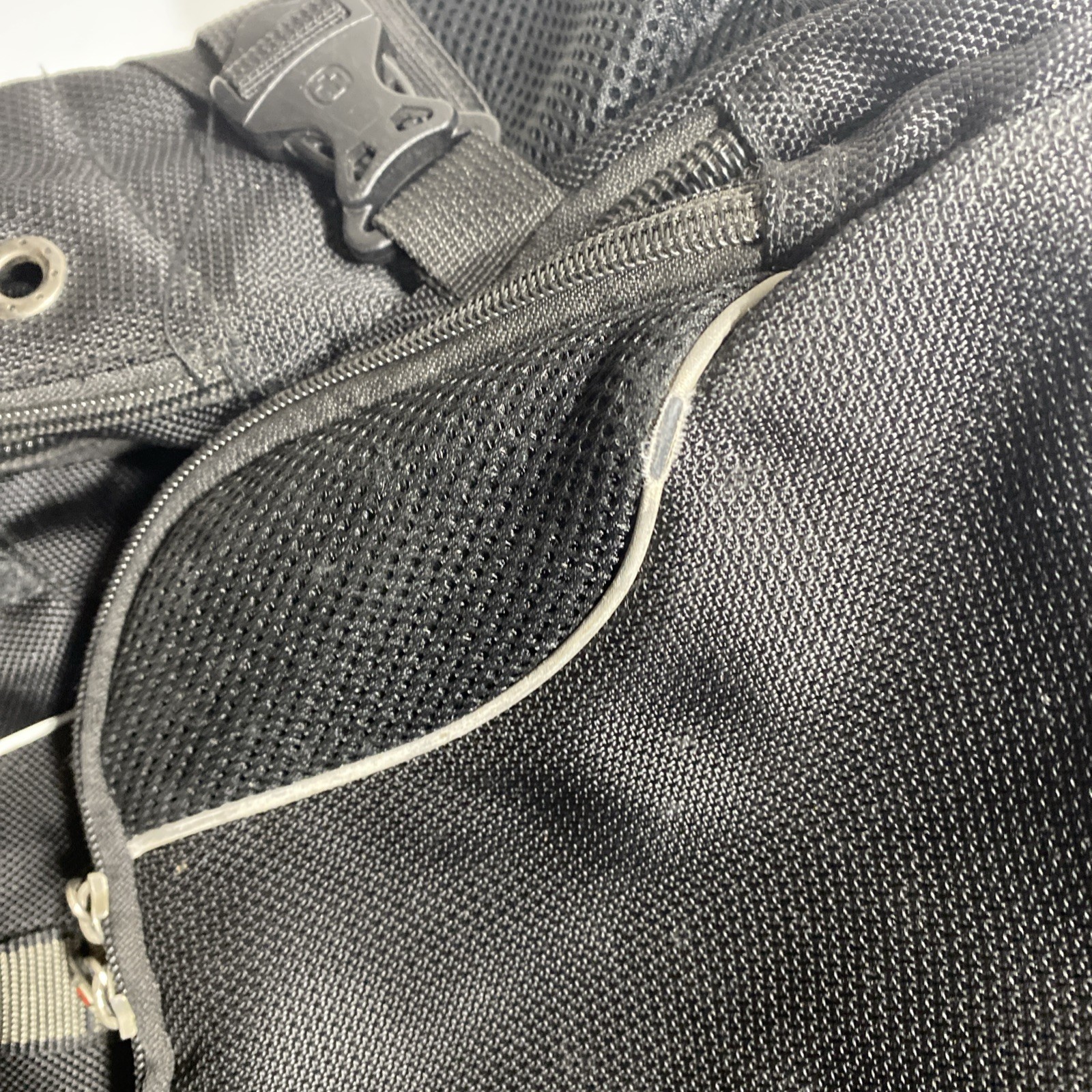 Swiss Gear Airflow Laptop Backpack Heavy Duty Travel Multi Pockets Black *READ*