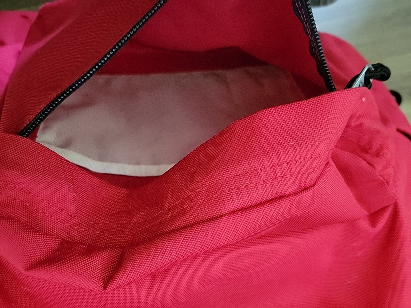 JanSport T501 Superbreak Backpack – Red Tape