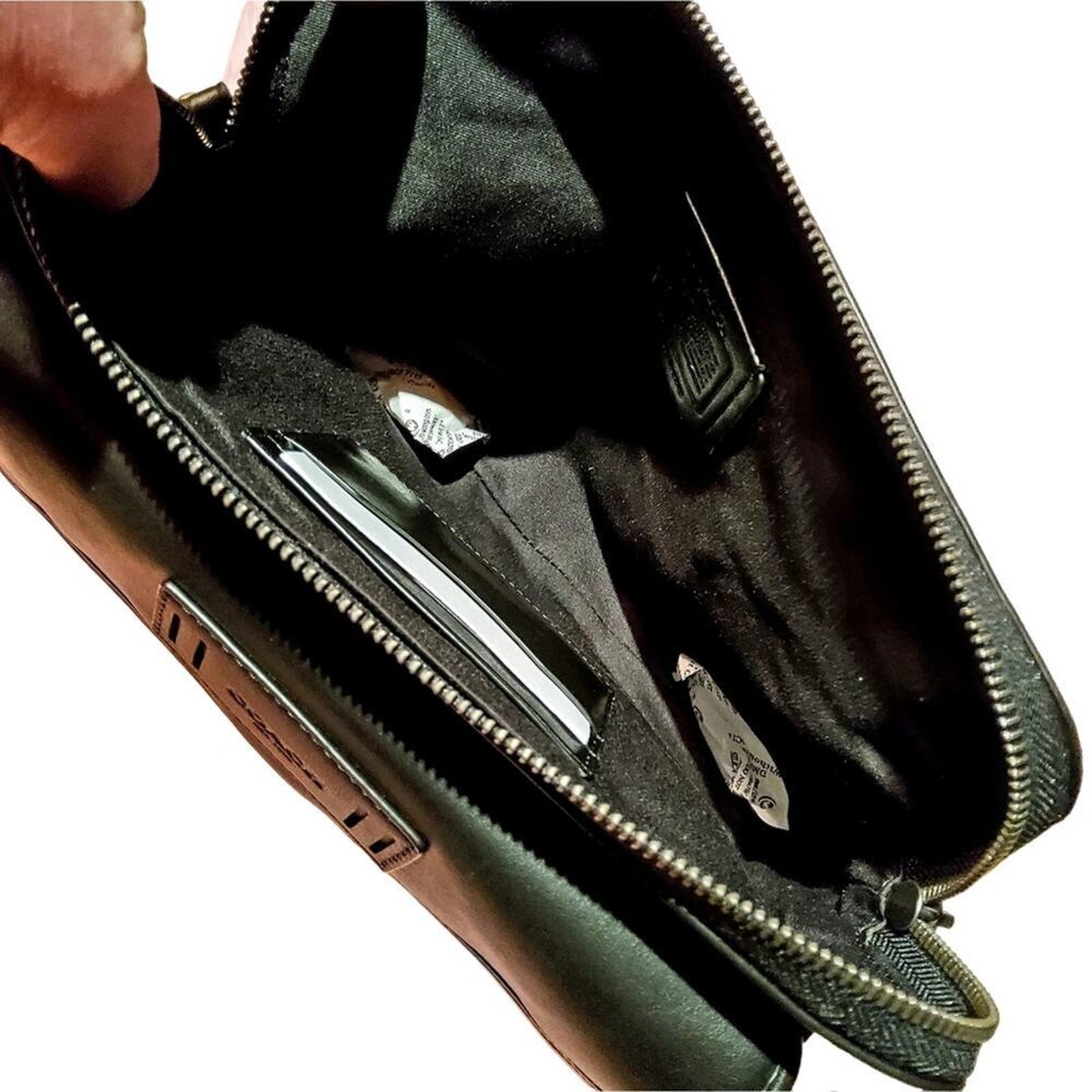 NWT COACH RANGER POUCH BLACK SMOOTH LEATHER ZIP UTILITY CLUTCH WRISTLET BAG 2812