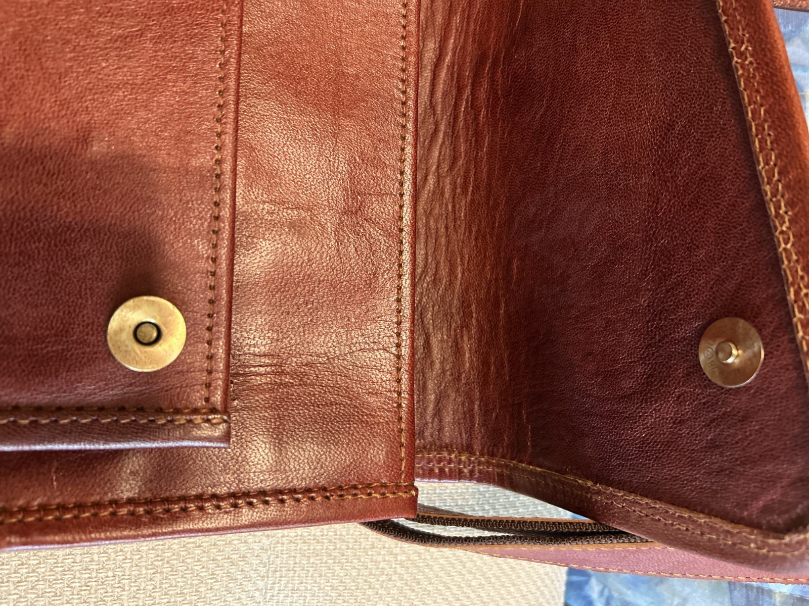 Premium Genuine Leather Reddish Daily Companion Messenger Bag & Matching Hat NEW