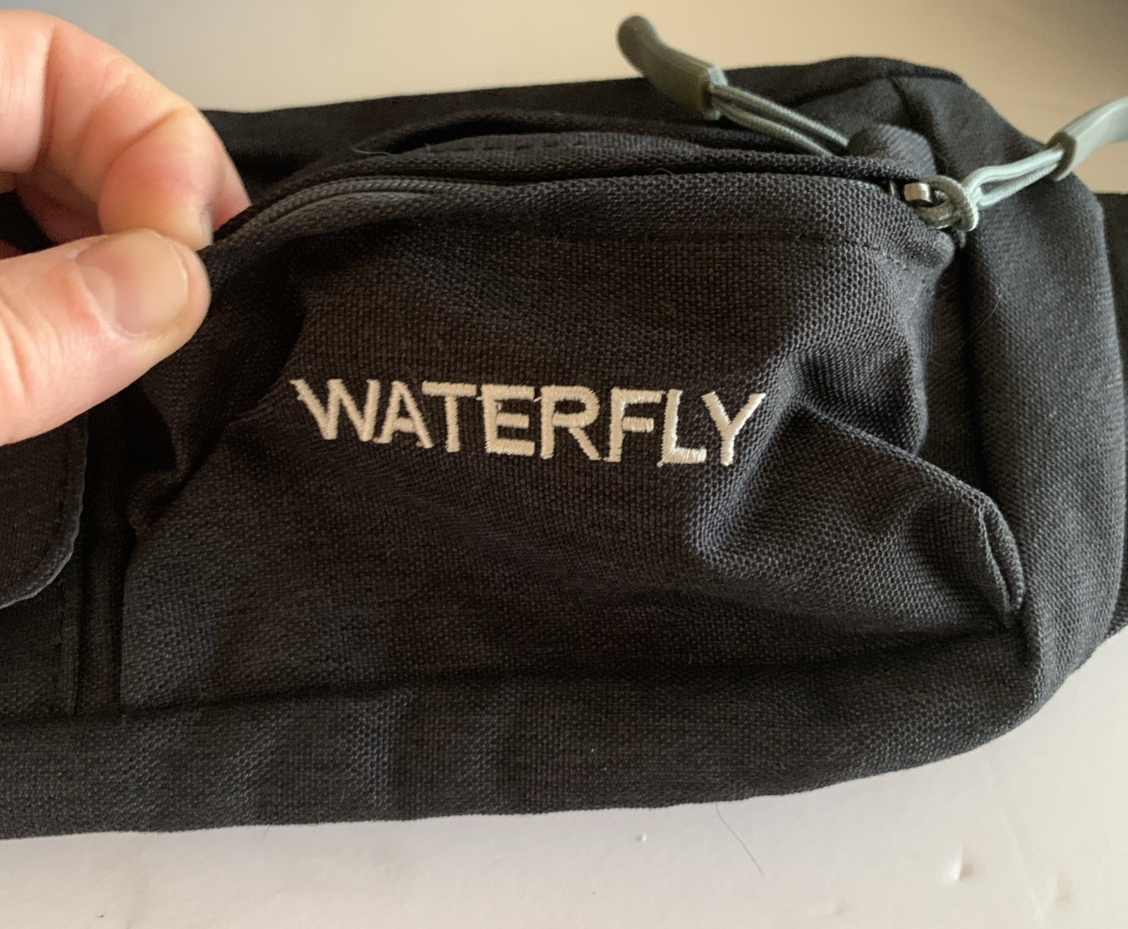 WATERFLY Fanny Pack Chest Bag Lightweight Adjustable Belt Zip Pockets Black
