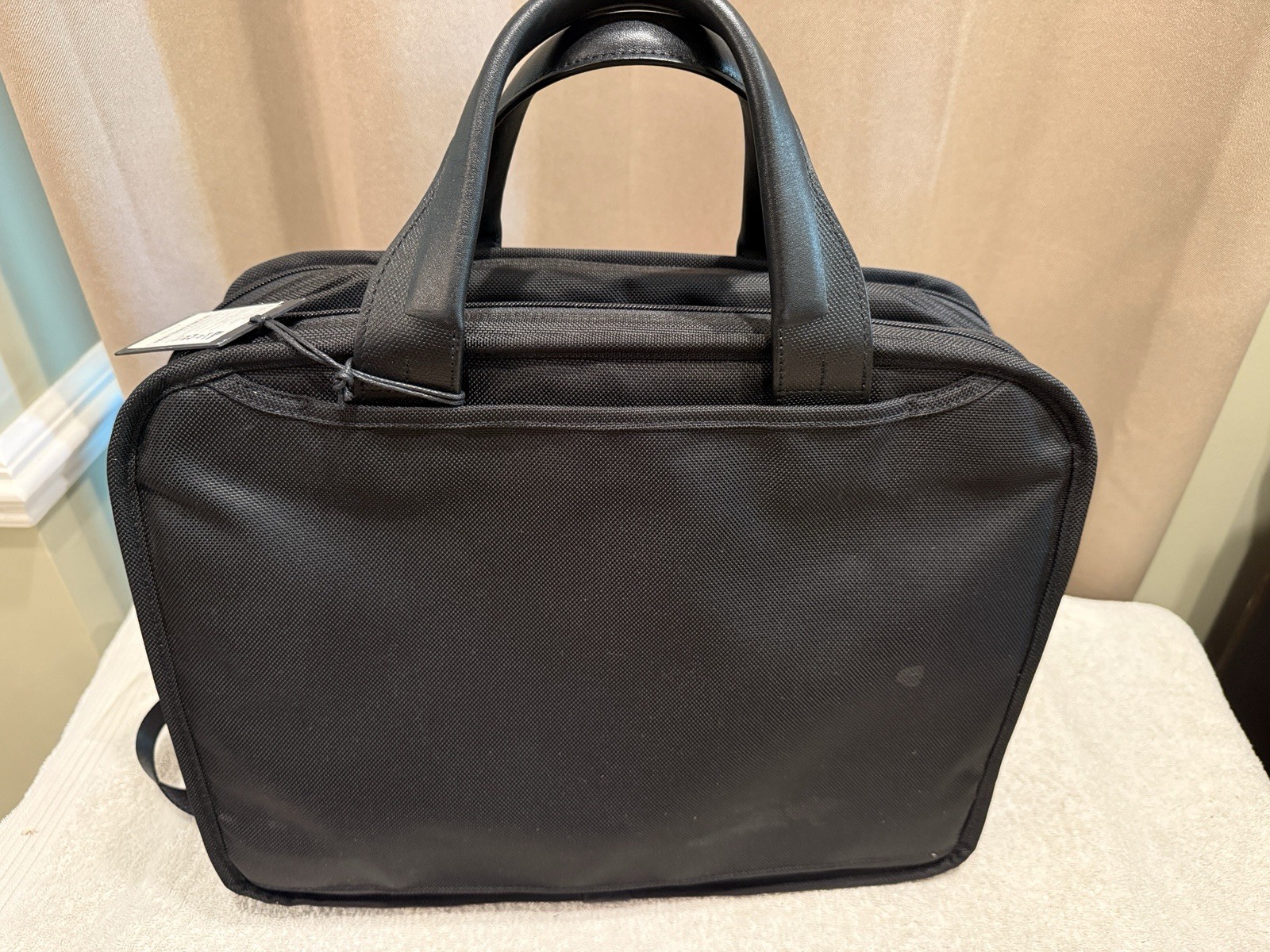 Tumi Black Alpha 2 FXT T-Pass Expandable Laptop Brief Bag # 26145D2 NEW