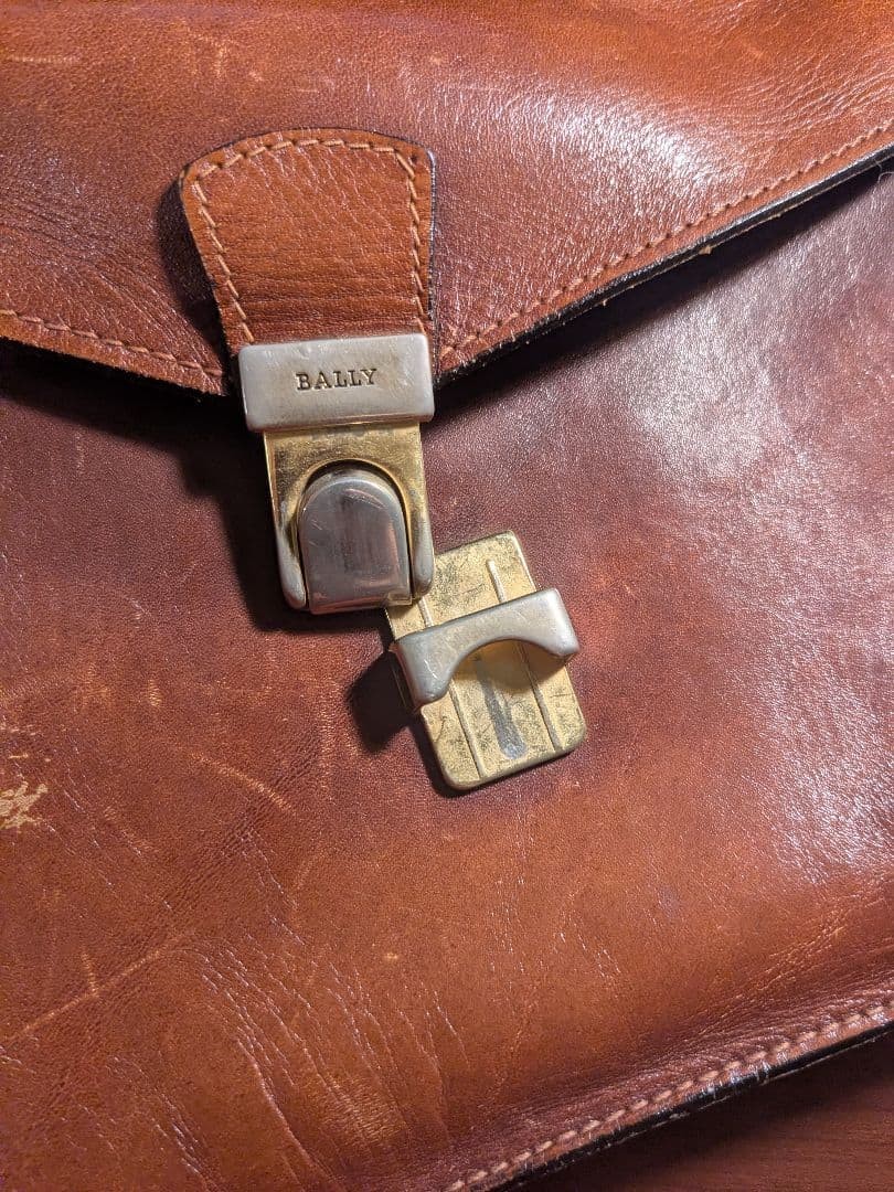BALLY Leather Clutch Bag Brown Classic Design, Vintage, Durable, 16x24cm