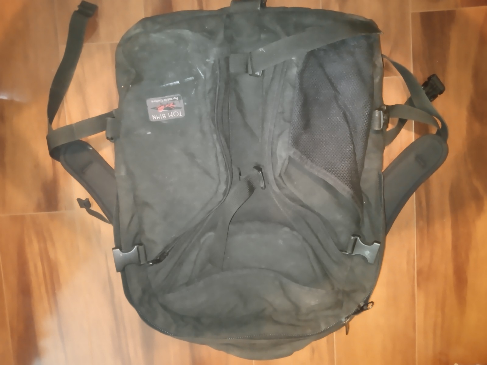 Tom Bihn VTG- Rare,Black Backpack With Laptop Sleeve – Excellent See Photos
