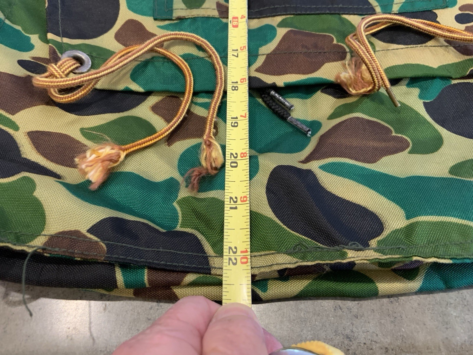 Vtg Camo Pack/Bag Large Nylon Hunting Camping Unbranded