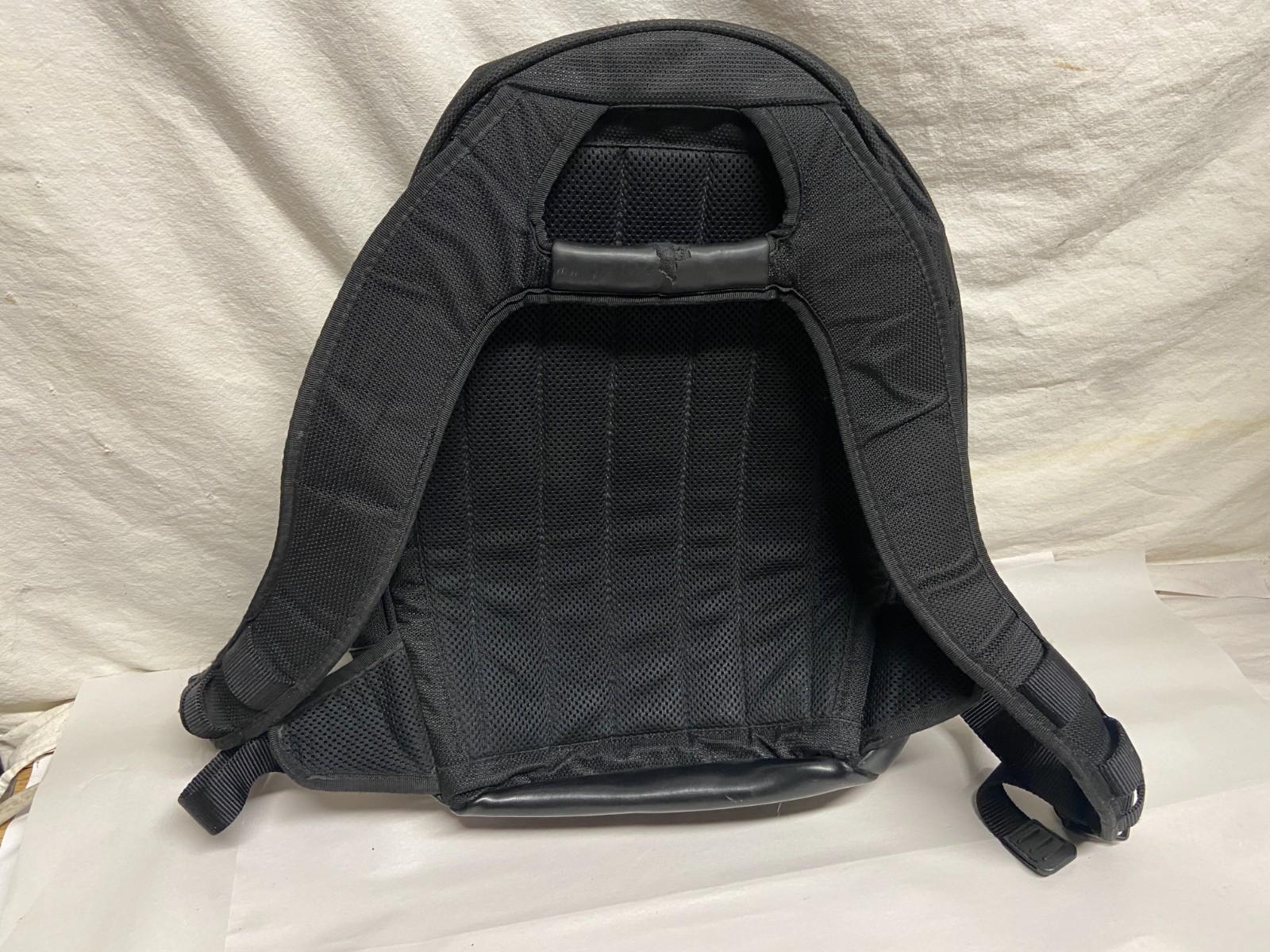 Tumi T2 Tech Backpack 513C Black Appr 16x11x8 Ballistic Nylon & Leather