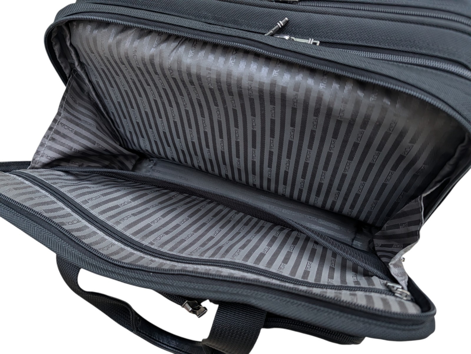 Tumi Alpha Rolling Briefcase 17″ Laptop Carry-on Bag Ballistic Nylon Expandable